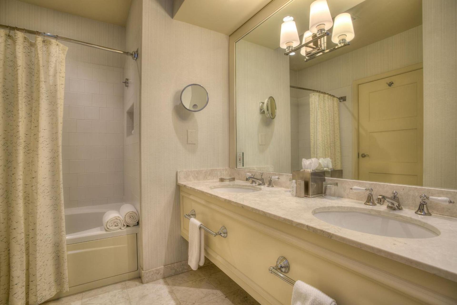Inn at Bay Harbor photo 93
