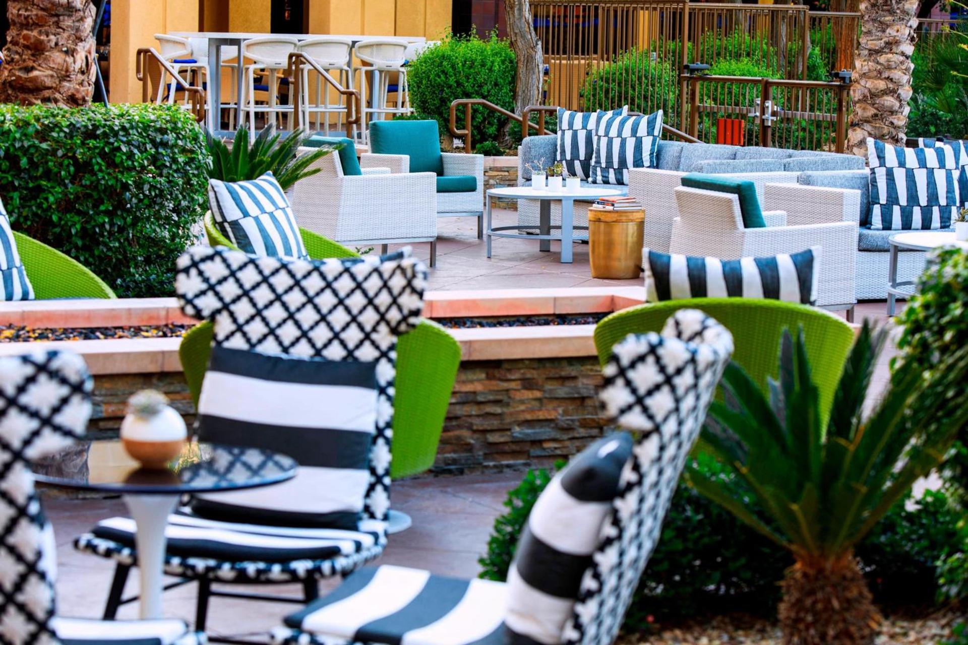 Renaissance Palm Springs Hotel photo 8