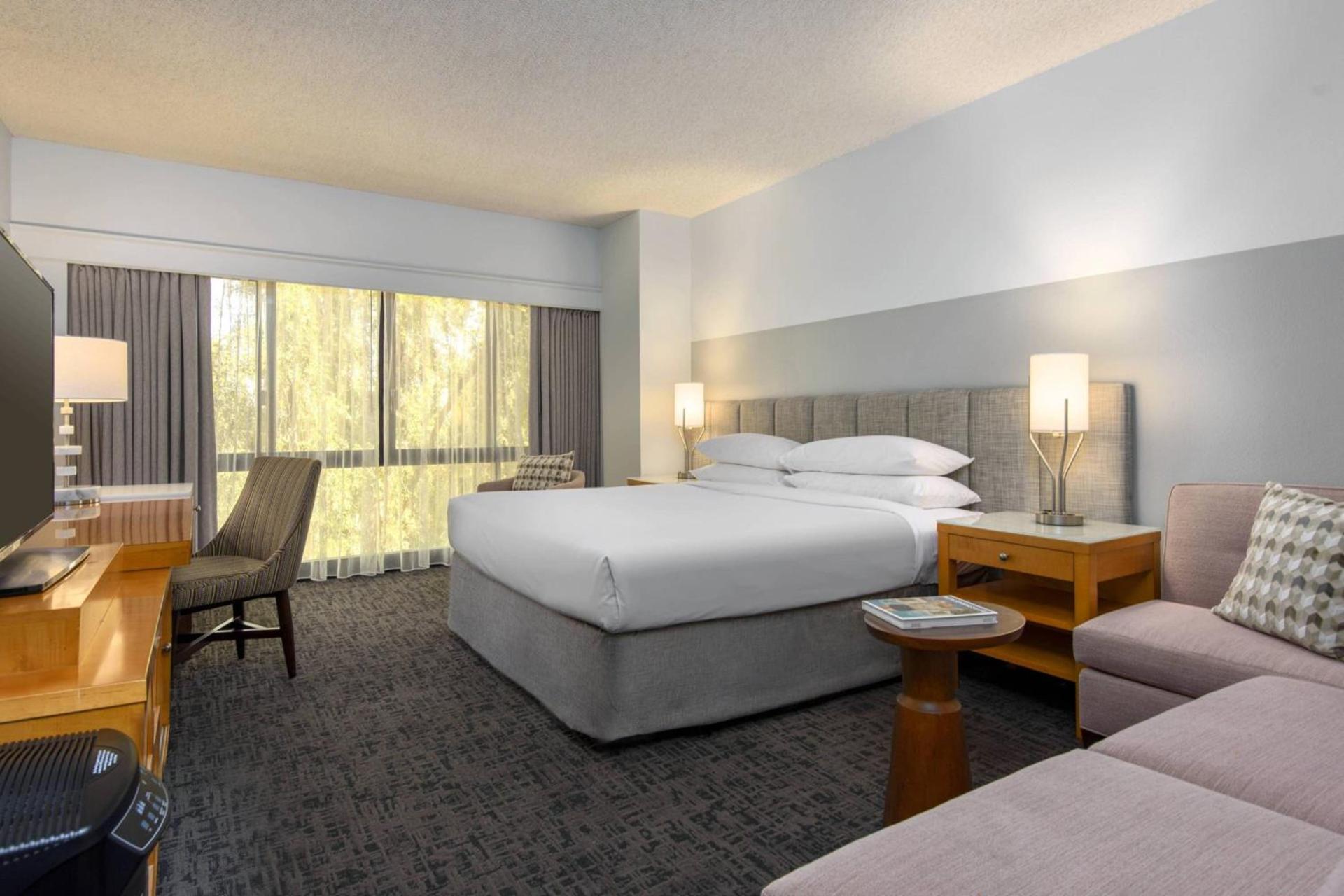 Renaissance Palm Springs Hotel photo 18