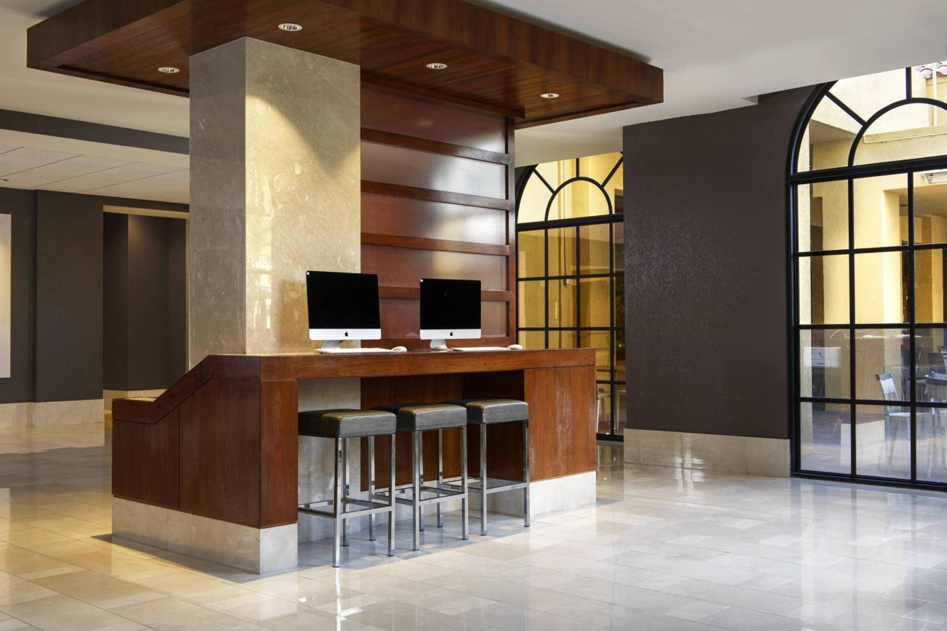 Renaissance Palm Springs Hotel photo 61