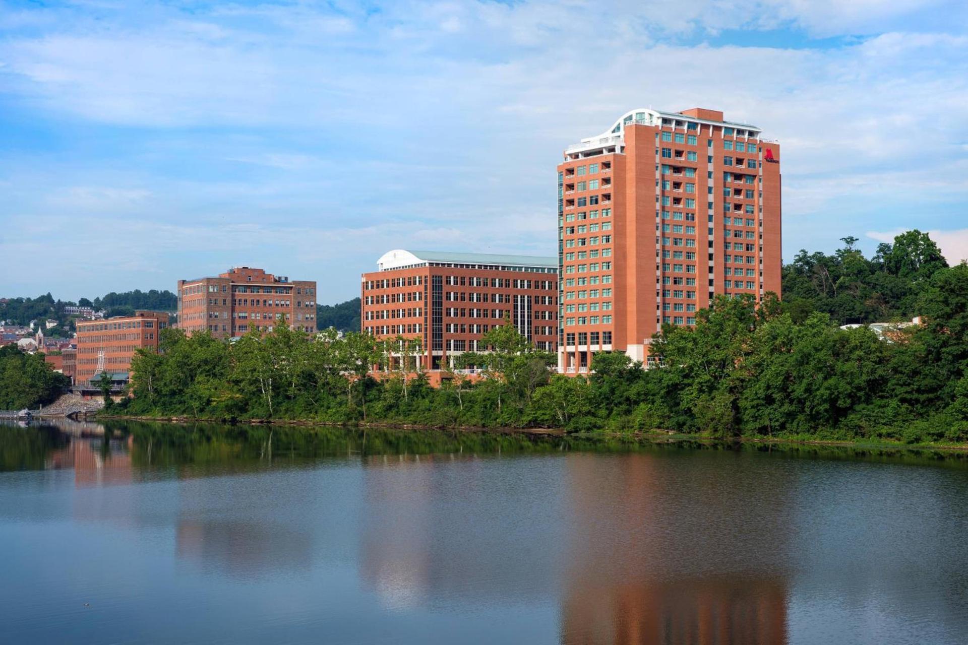Morgantown Marriott at Waterfront Place photo 1