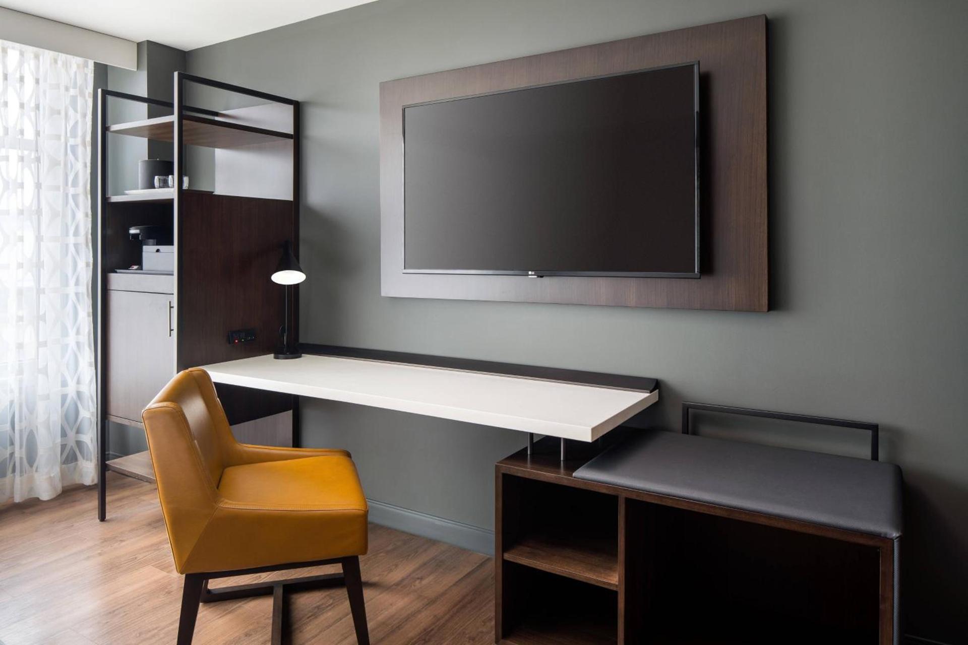 Morgantown Marriott at Waterfront Place photo 15