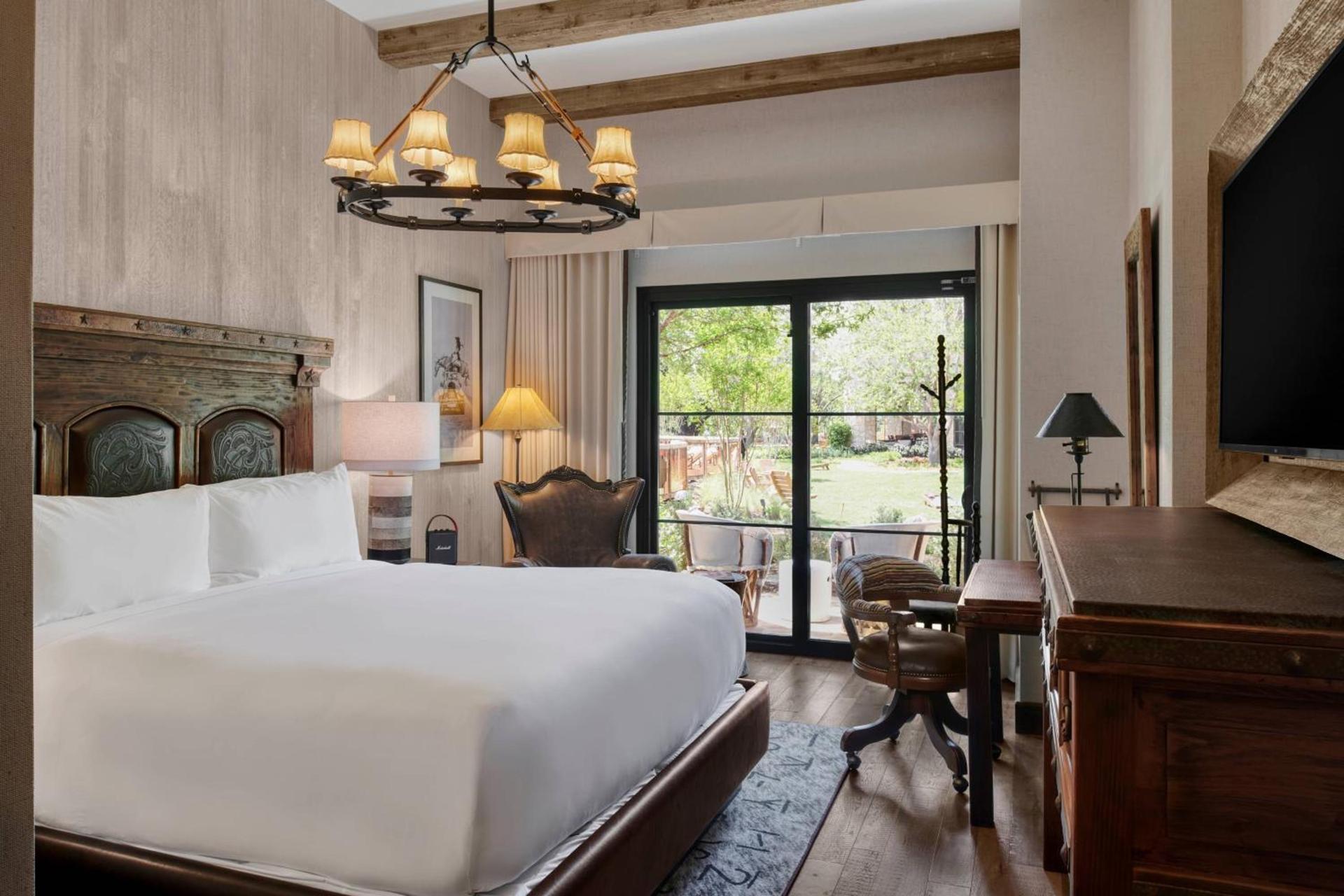 Hotel Drover, Autograph Collection photo 16