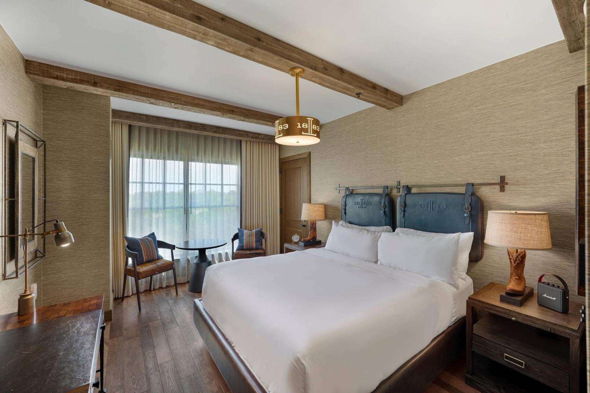 Hotel Drover, Autograph Collection photo 18