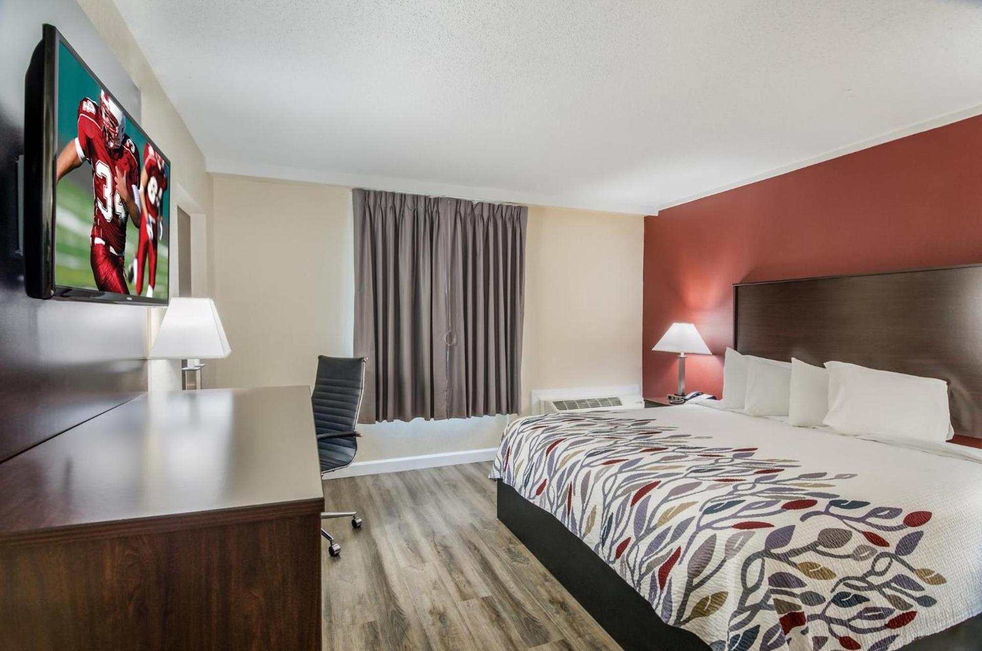 Red Roof Inn Madison Heights, VA photo 29