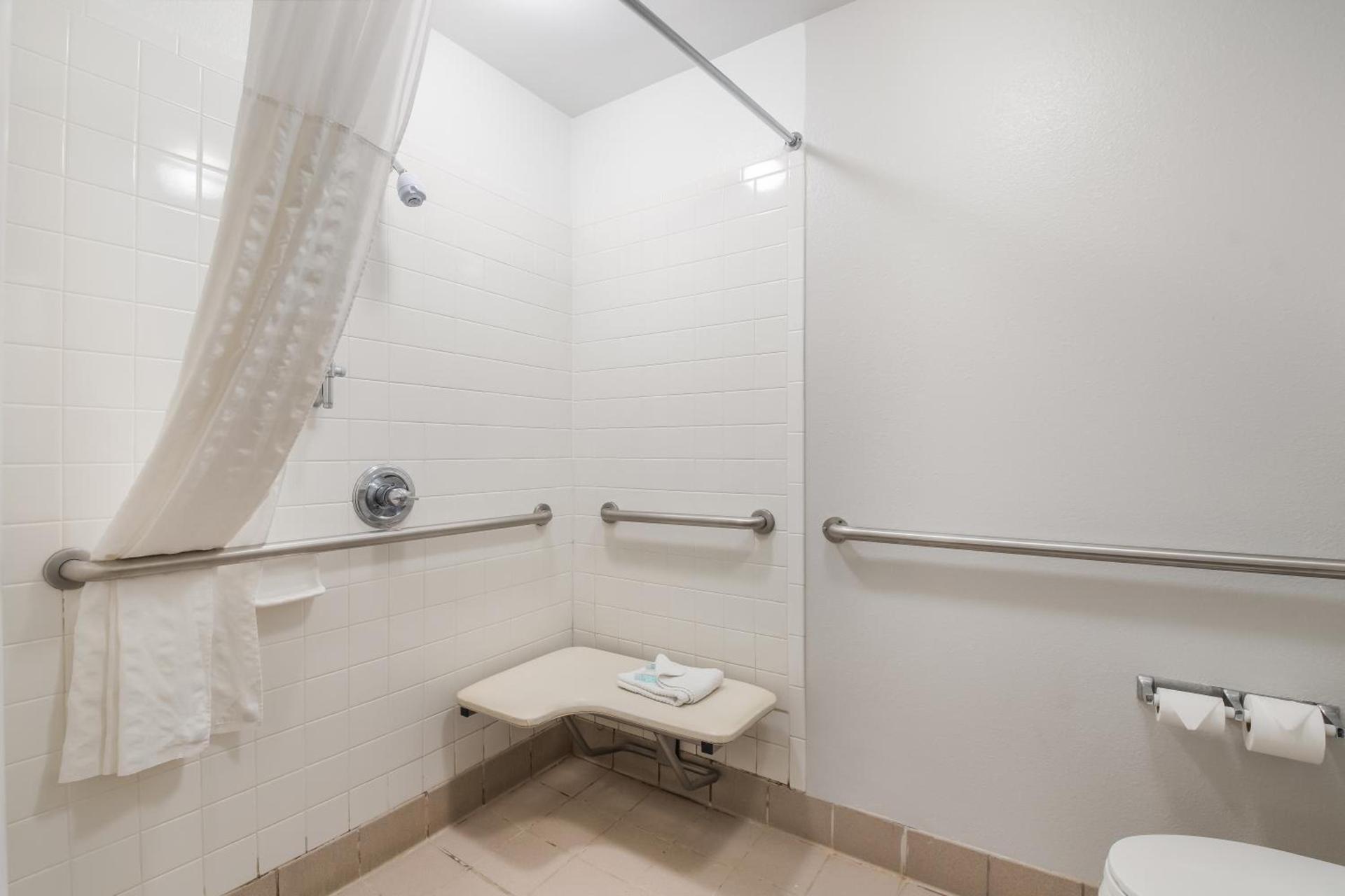 MainStay Suites Chattanooga Hamilton Place photo 59