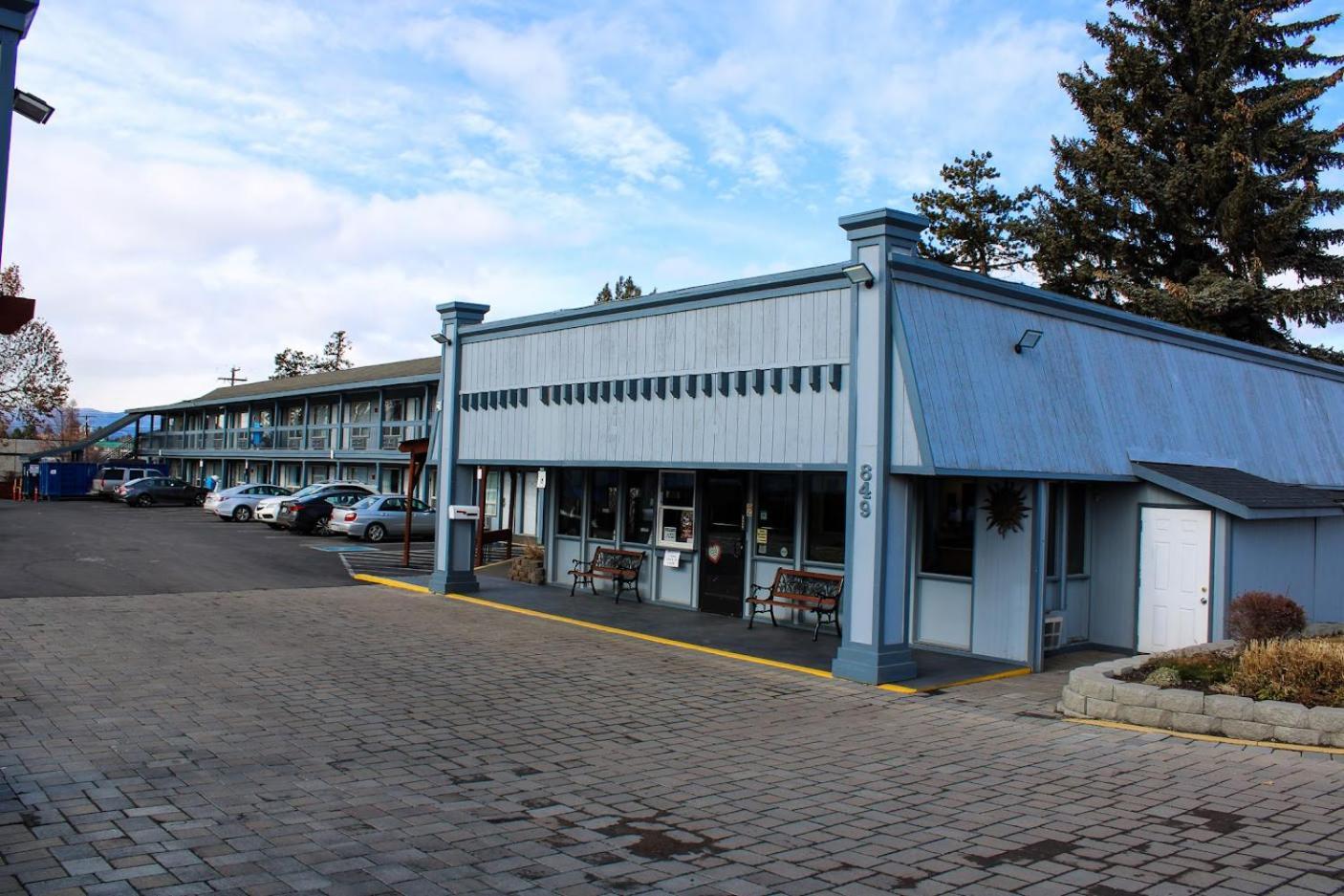 Days Inn by Wyndham Bend — hotel in Bend