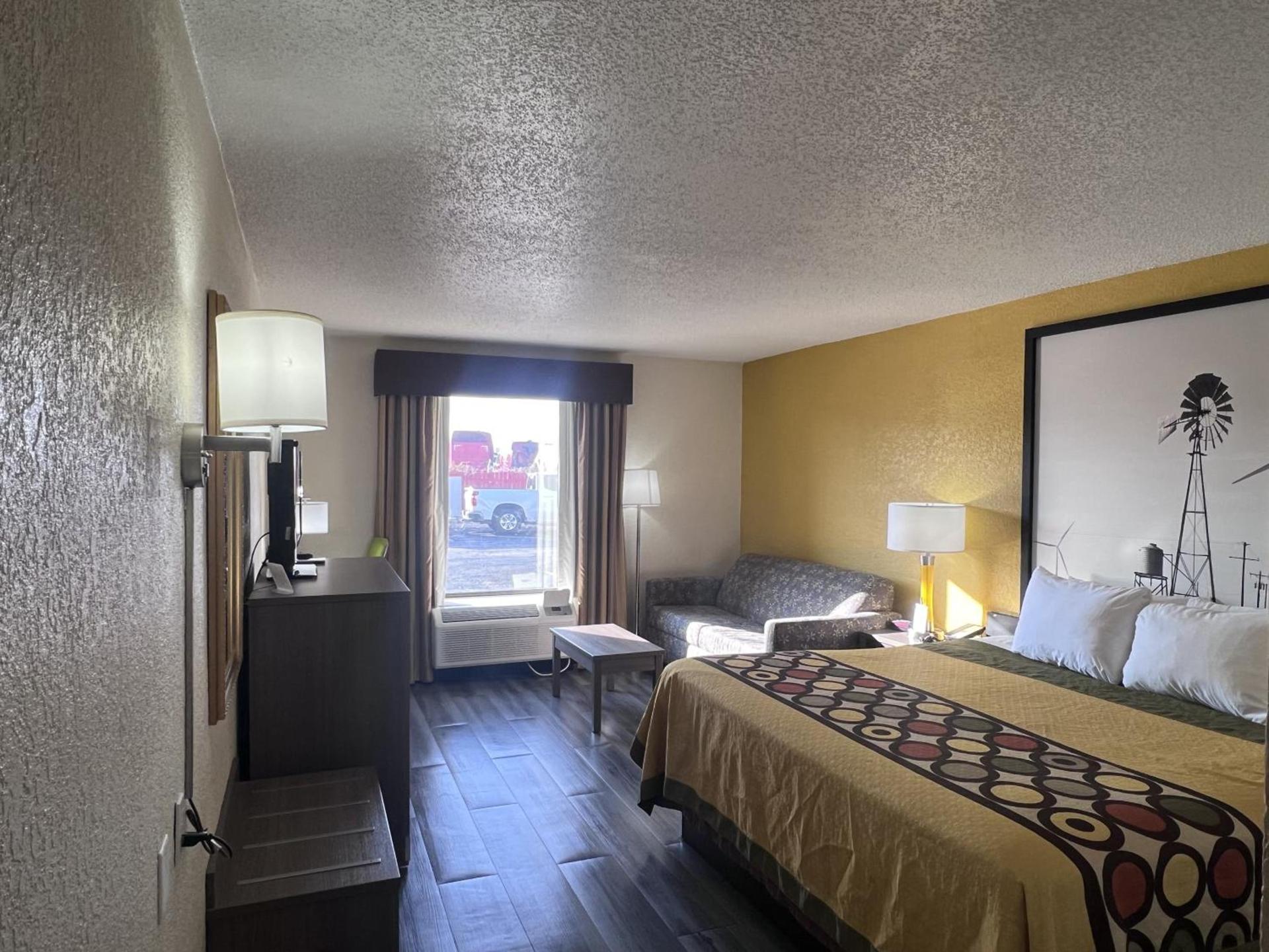 Super 8 by Wyndham Ft Stockton photo 57