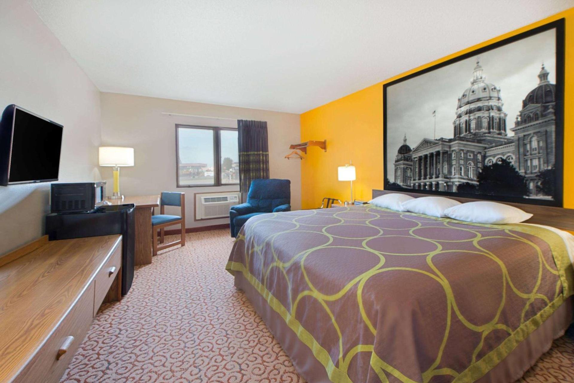 Super 8 by Wyndham Pella photo 8