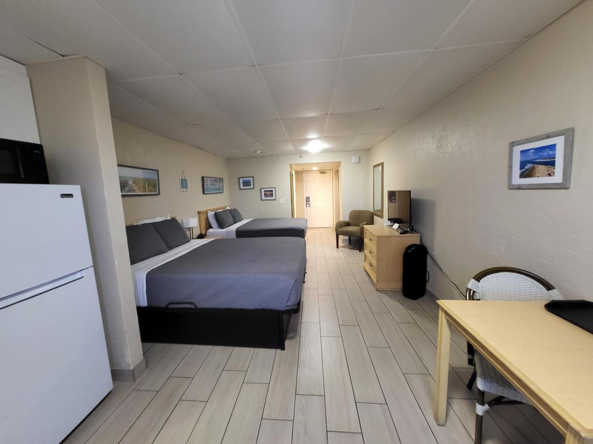 Beachside Hotel photo 24
