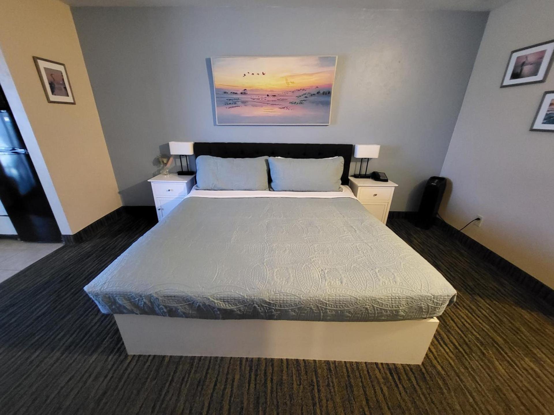Beachside Hotel photo 25