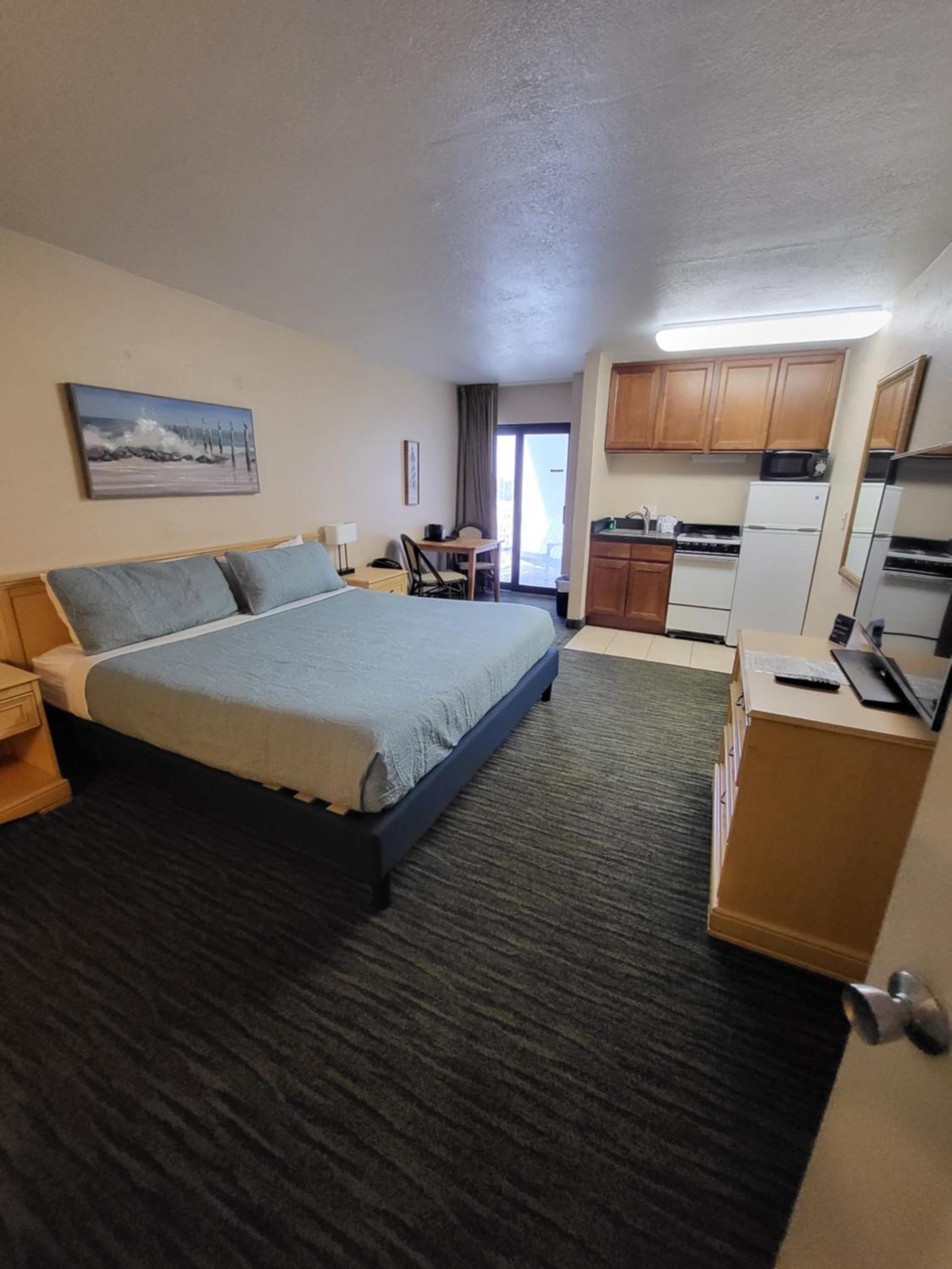 Beachside Hotel photo 31
