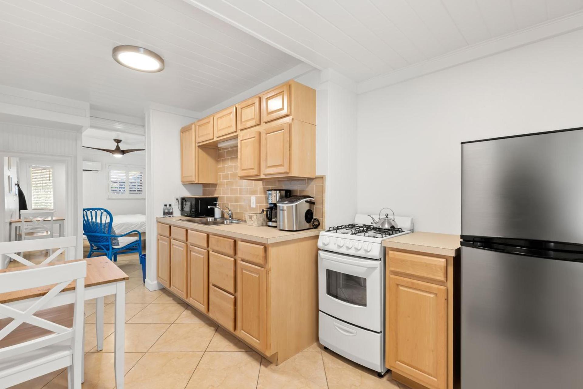 Inn on the Beach photo 37