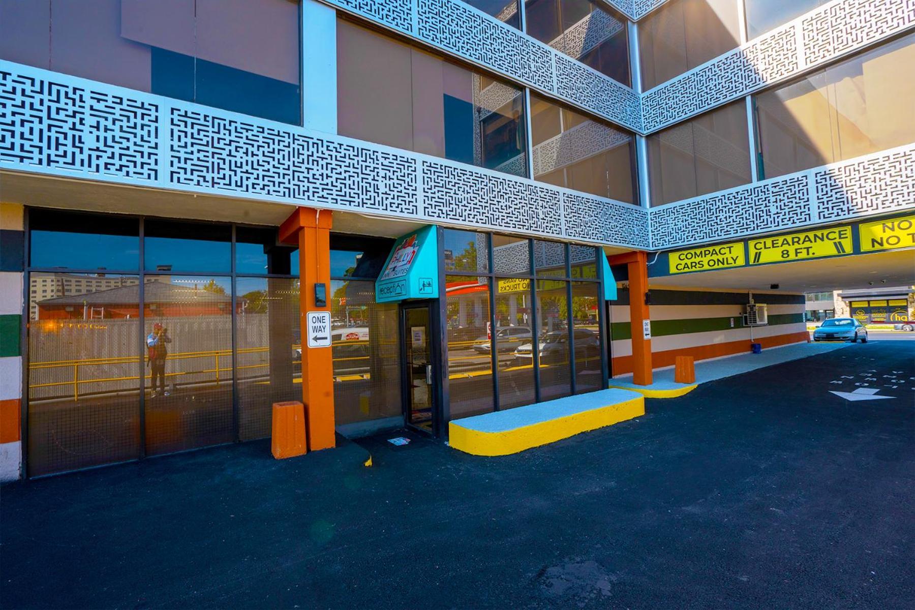 Philly Inn & Suites photo 56