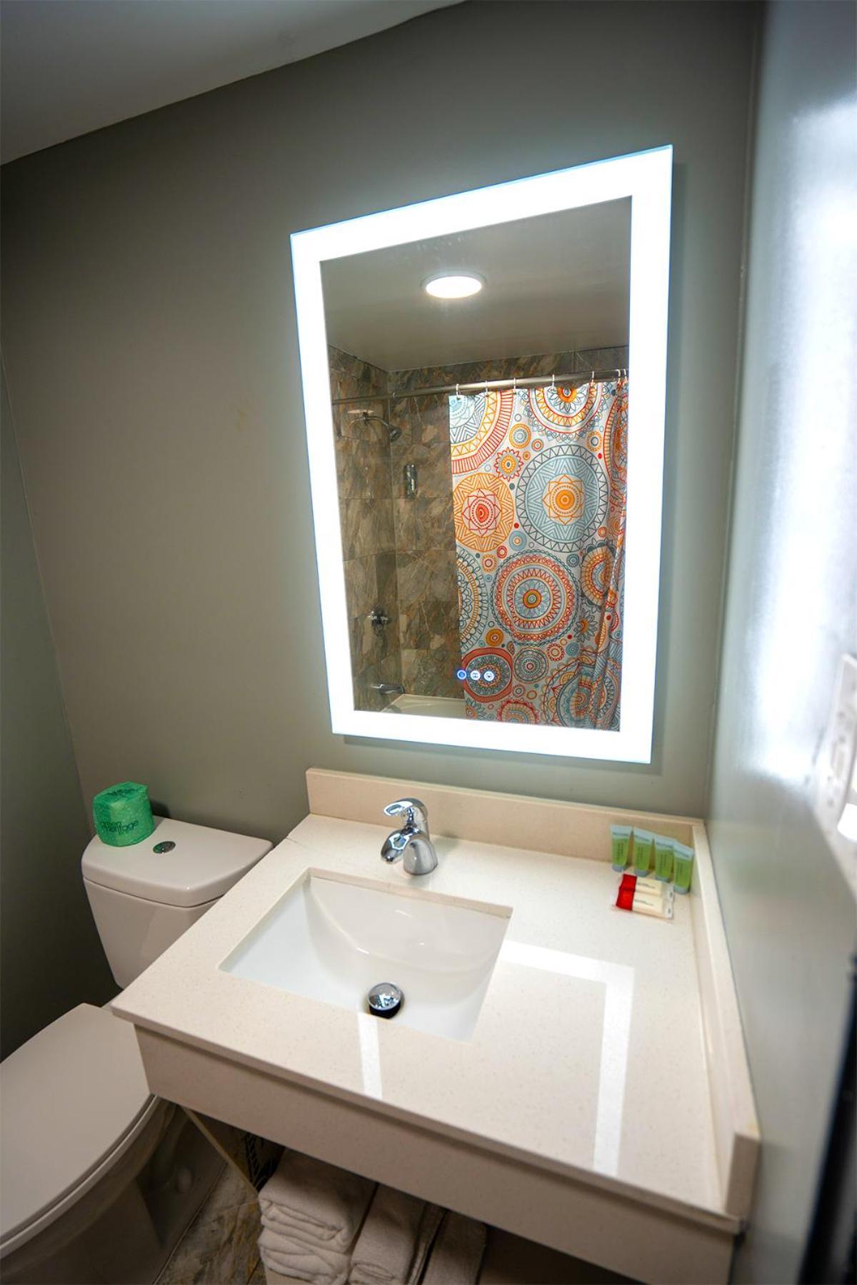 Philly Inn & Suites photo 69