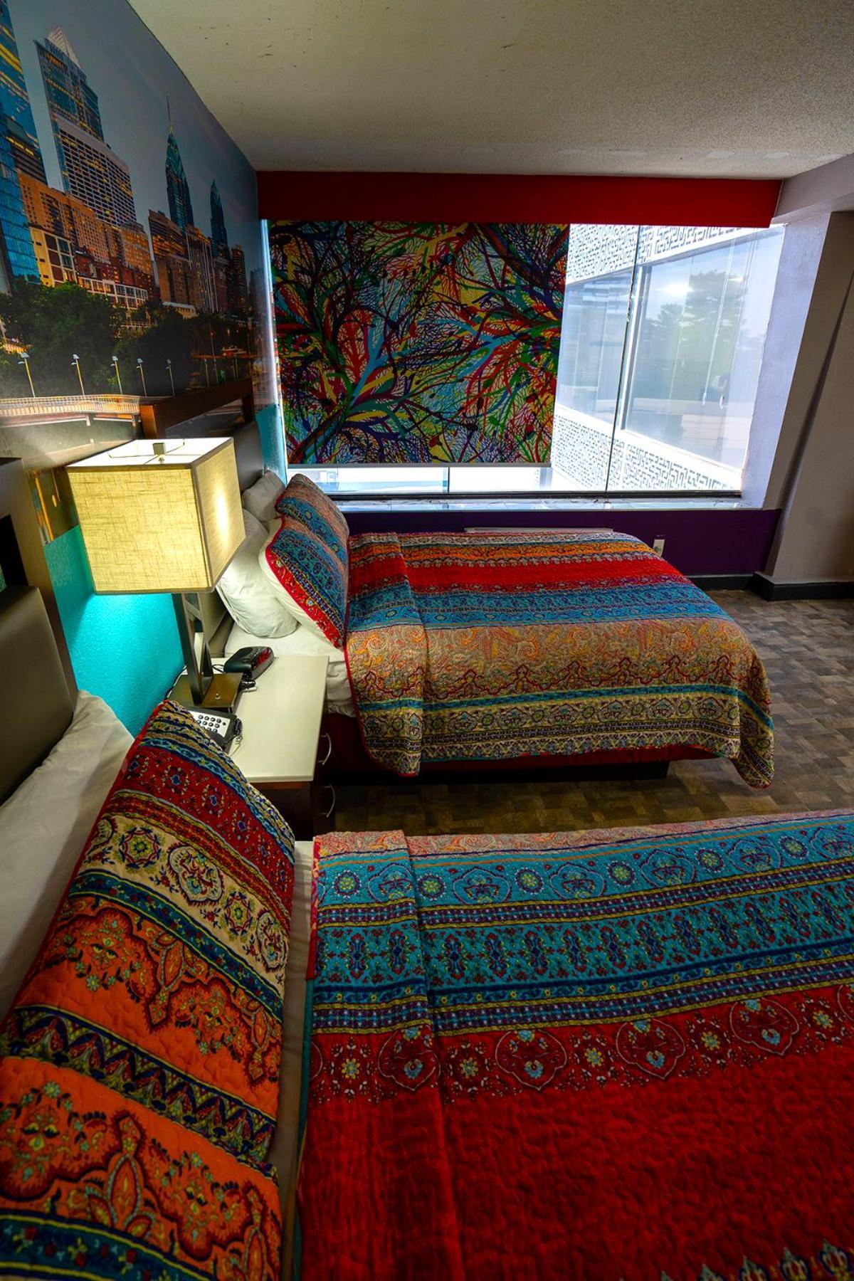 Philly Inn & Suites photo 80