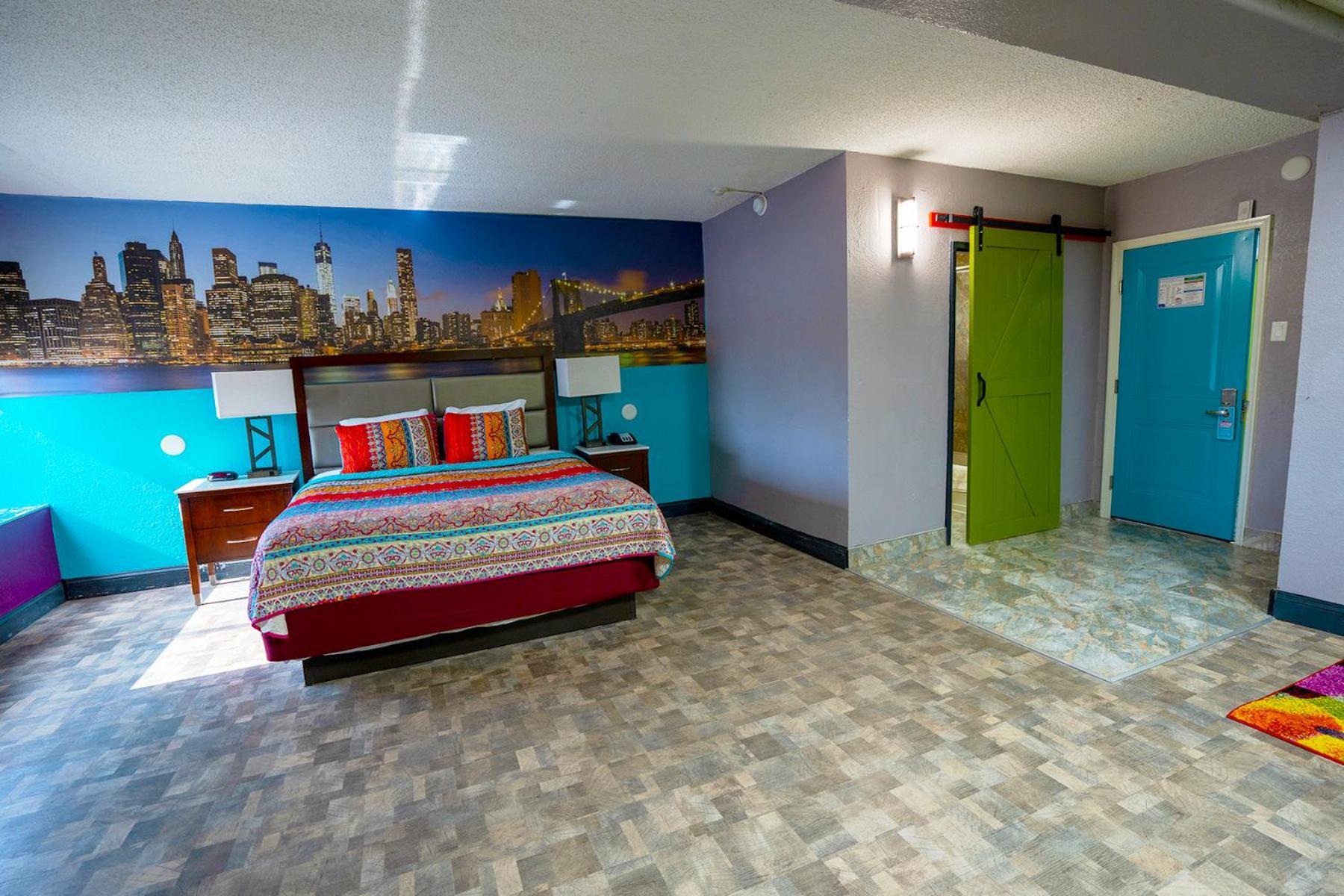 Philly Inn & Suites photo 77