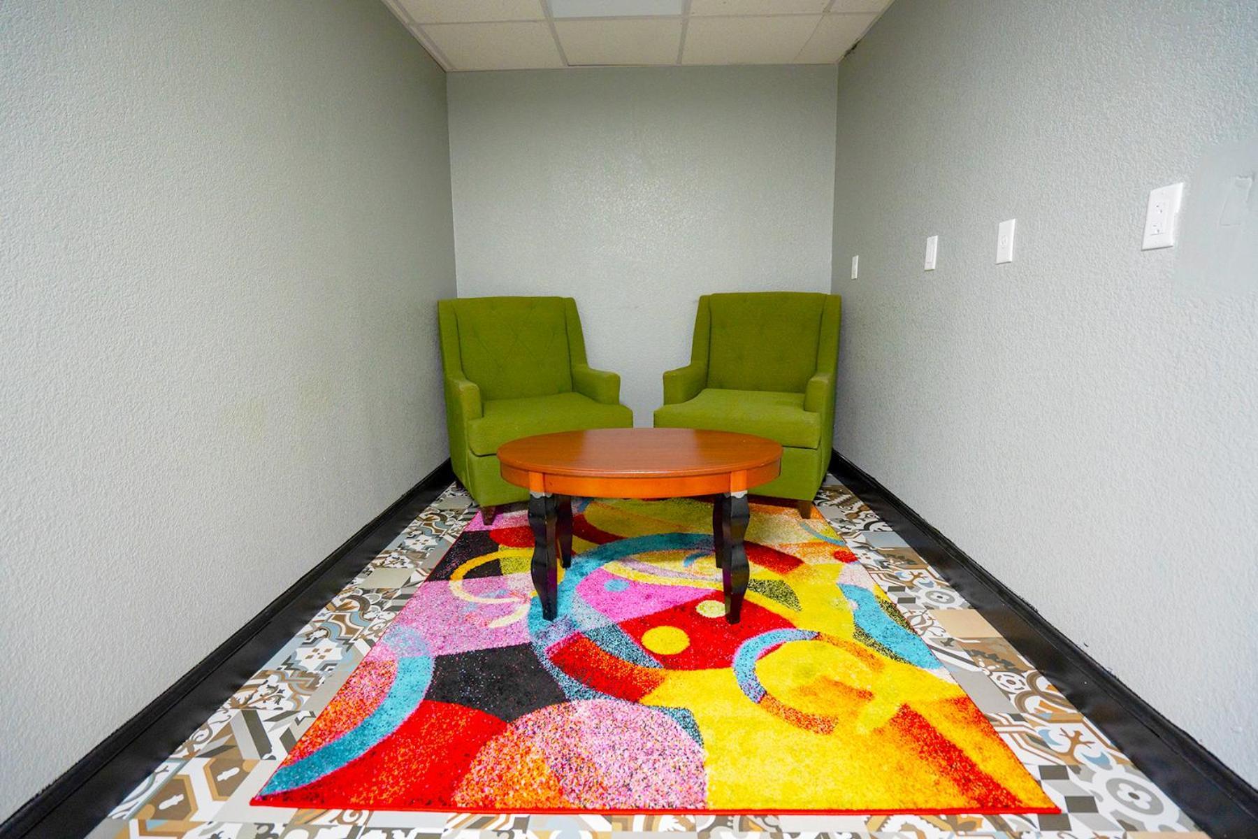 Philly Inn & Suites photo 86