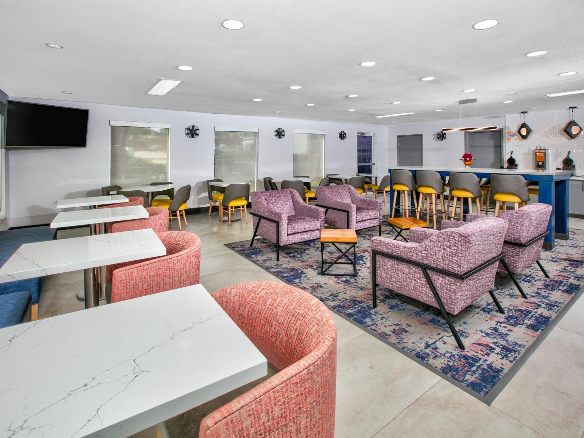 La Quinta by Wyndham Dallas - Las Colinas photo 23