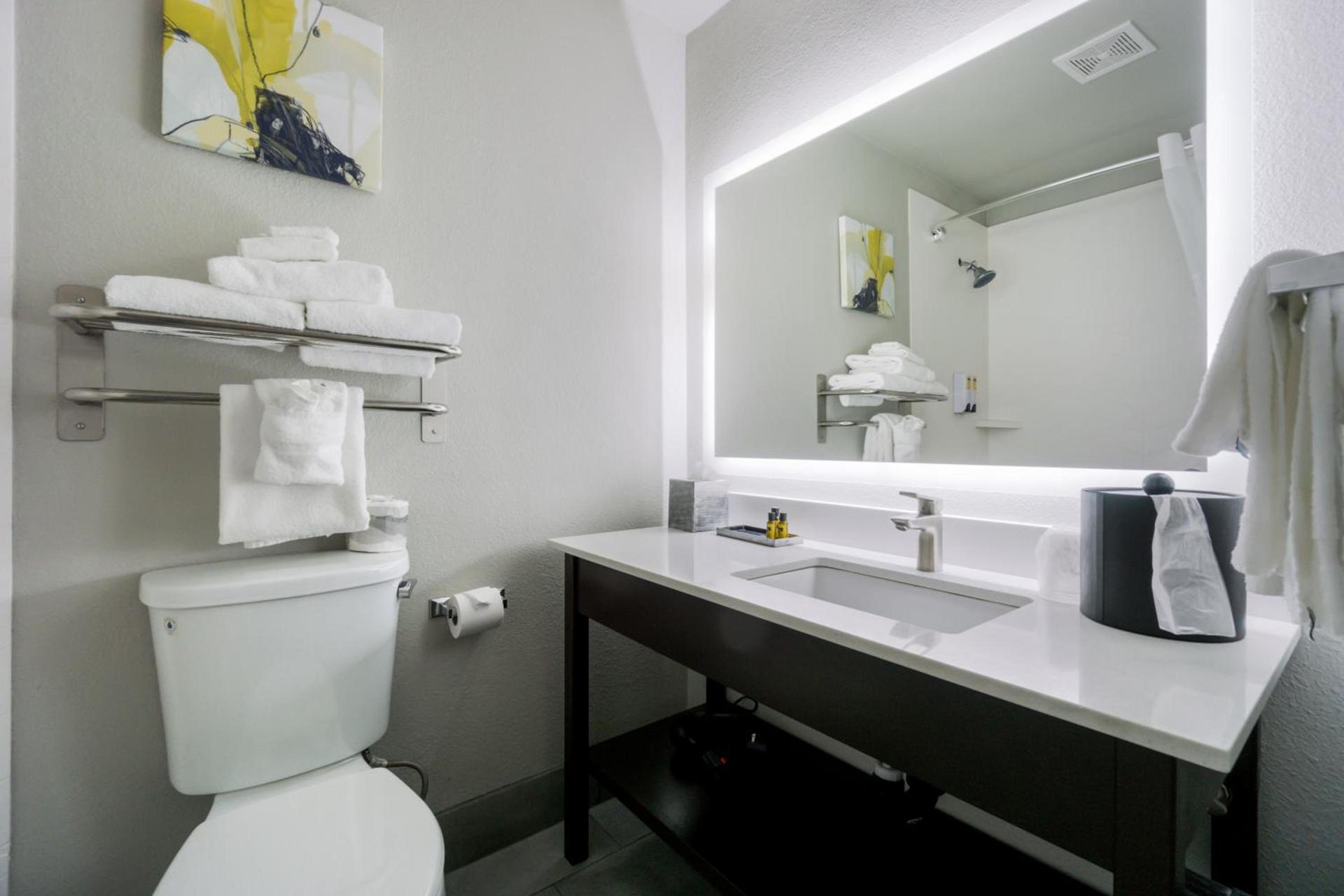 Best Western Plus Renton Inn photo 42