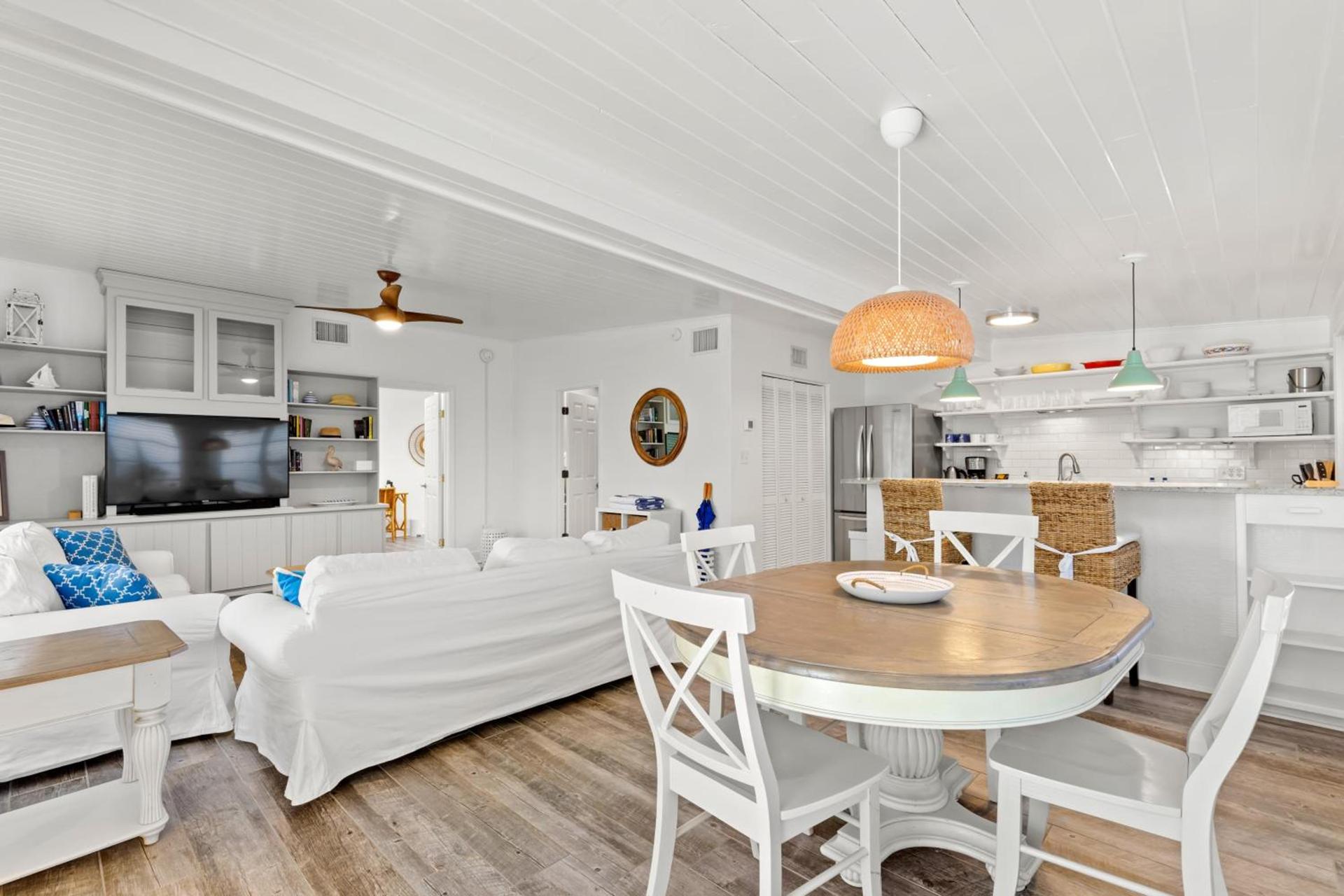 Inn on the Beach photo 67