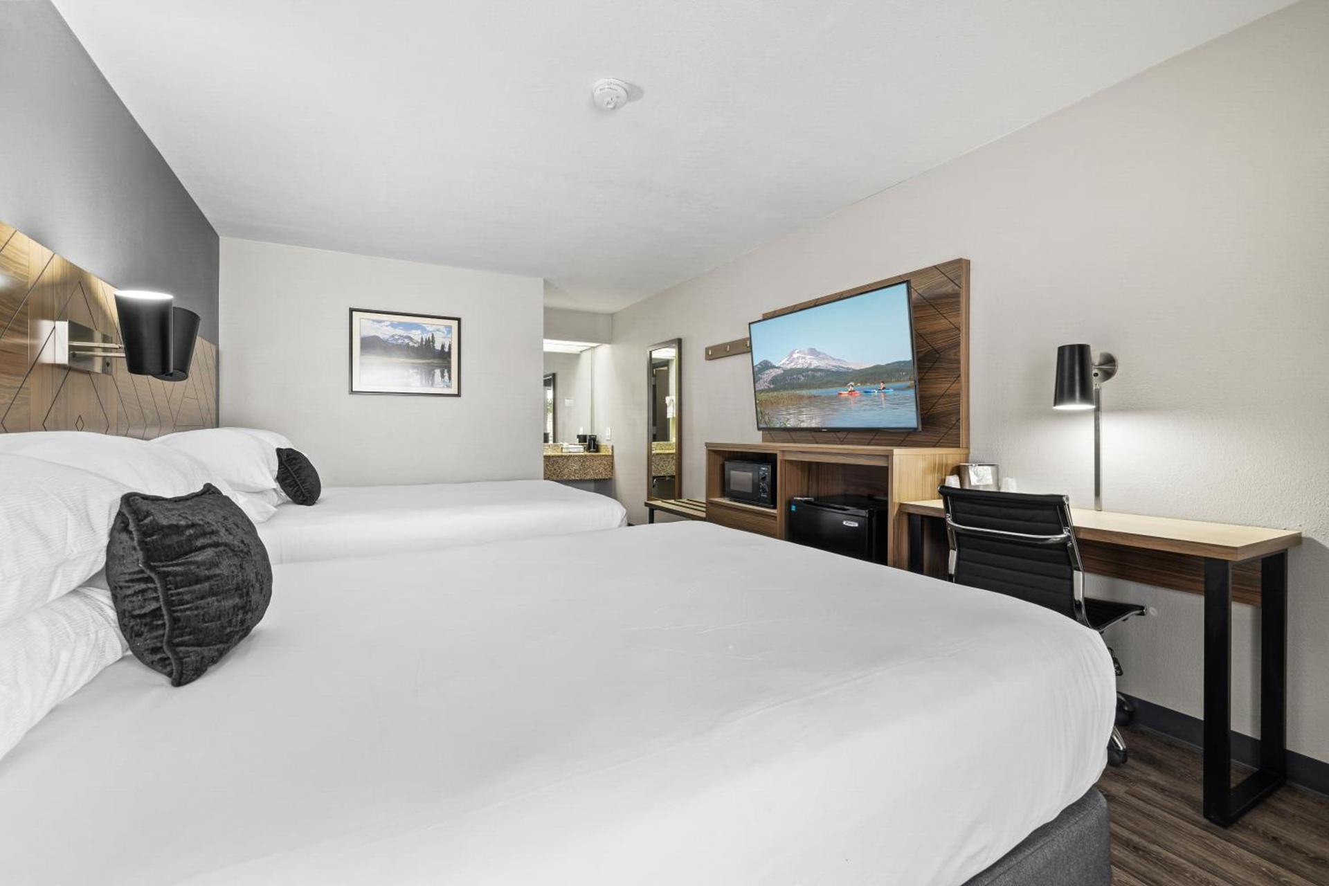 Red Lion Inn & Suites Deschutes River - Bend photo 33