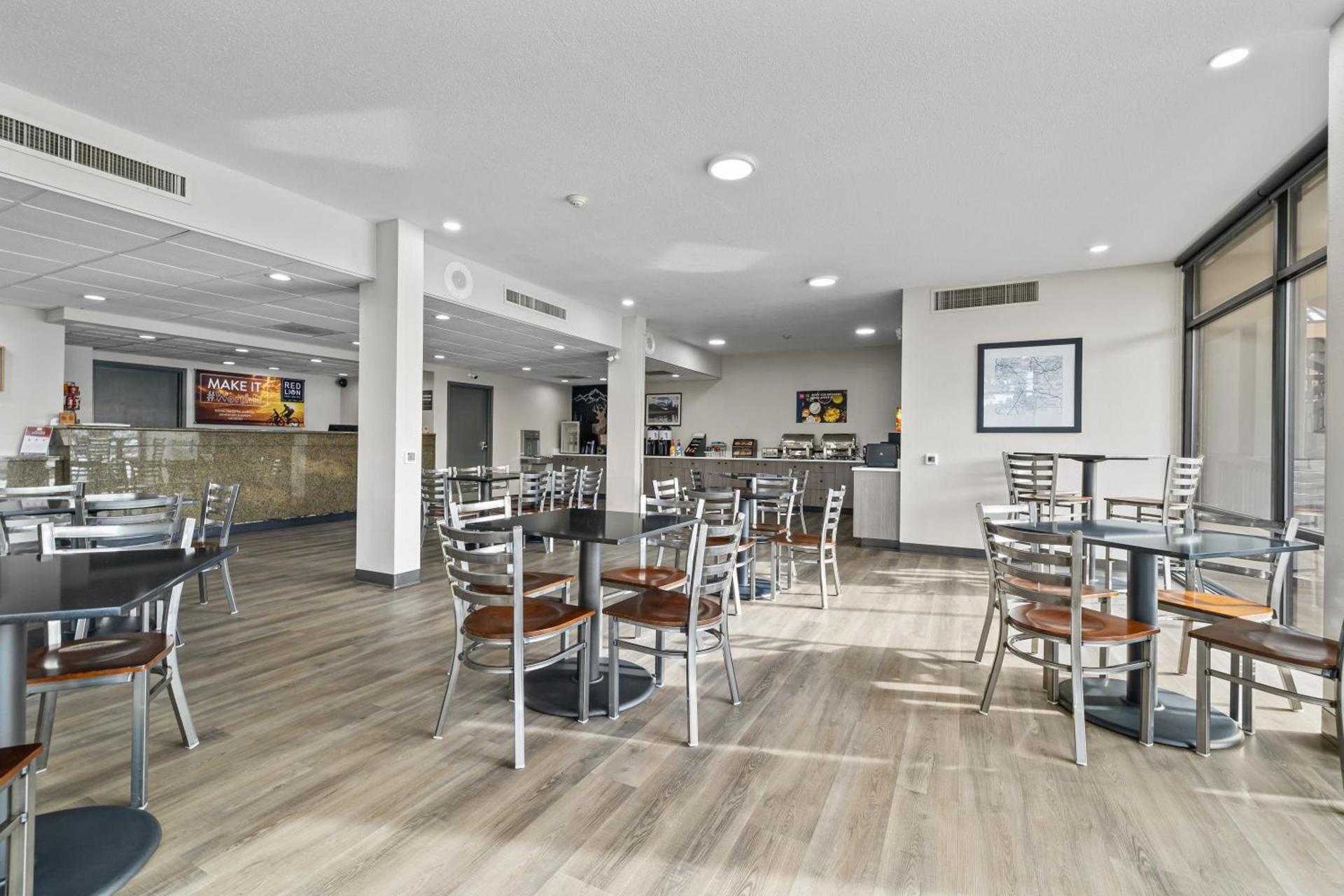 Red Lion Inn & Suites Deschutes River - Bend photo 36