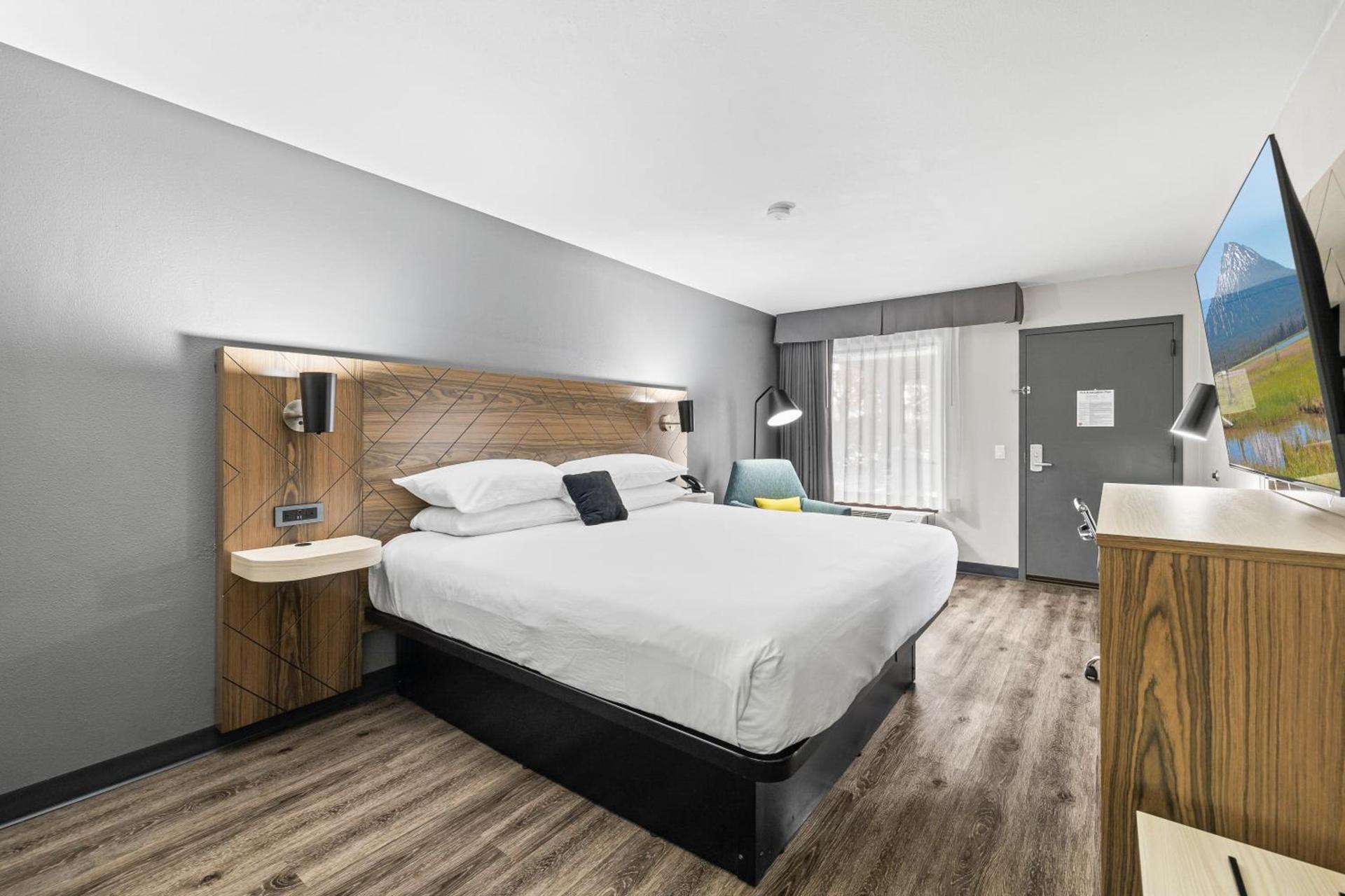 Red Lion Inn & Suites Deschutes River - Bend photo 23