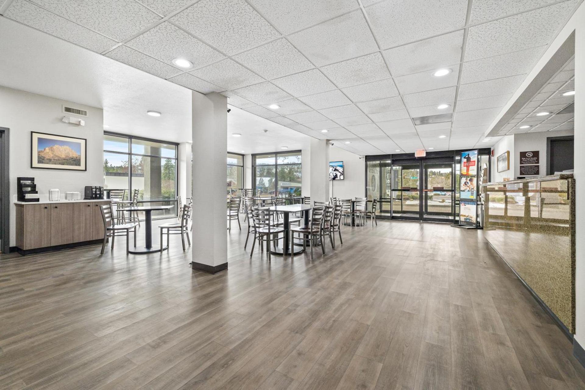 Red Lion Inn & Suites Deschutes River - Bend photo 38