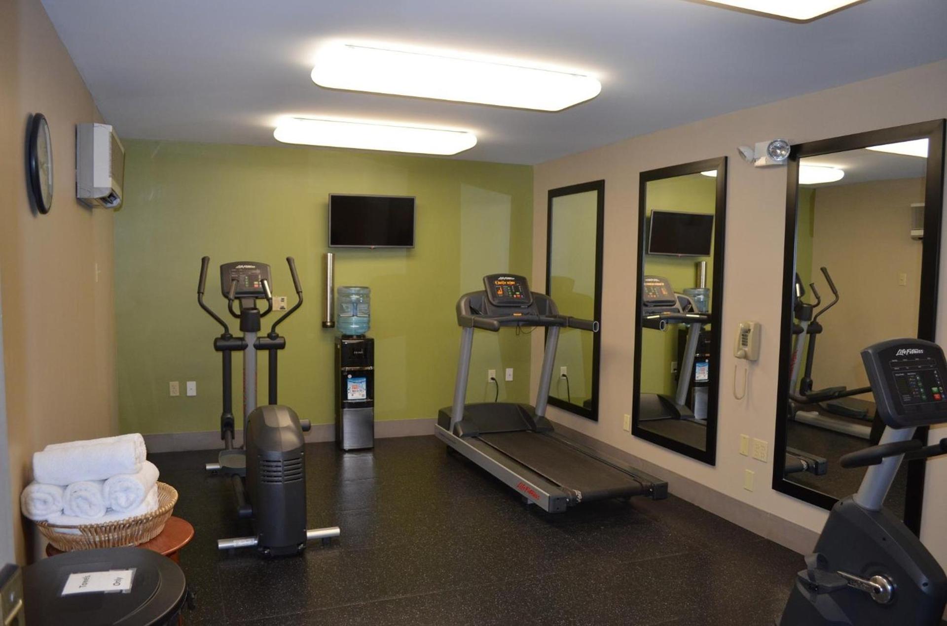 Country Inn & Suites by Radisson, Frederick, MD photo 18