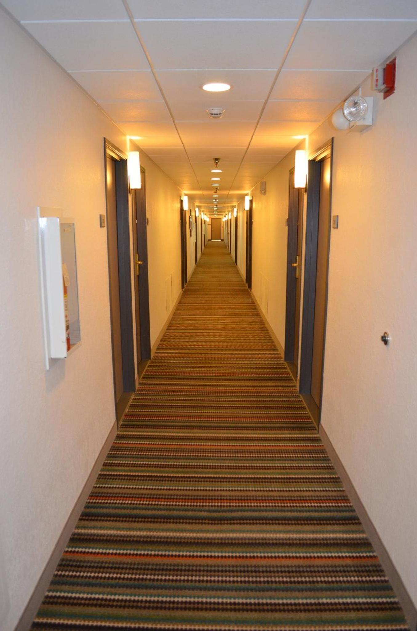 Country Inn & Suites by Radisson, Frederick, MD photo 21