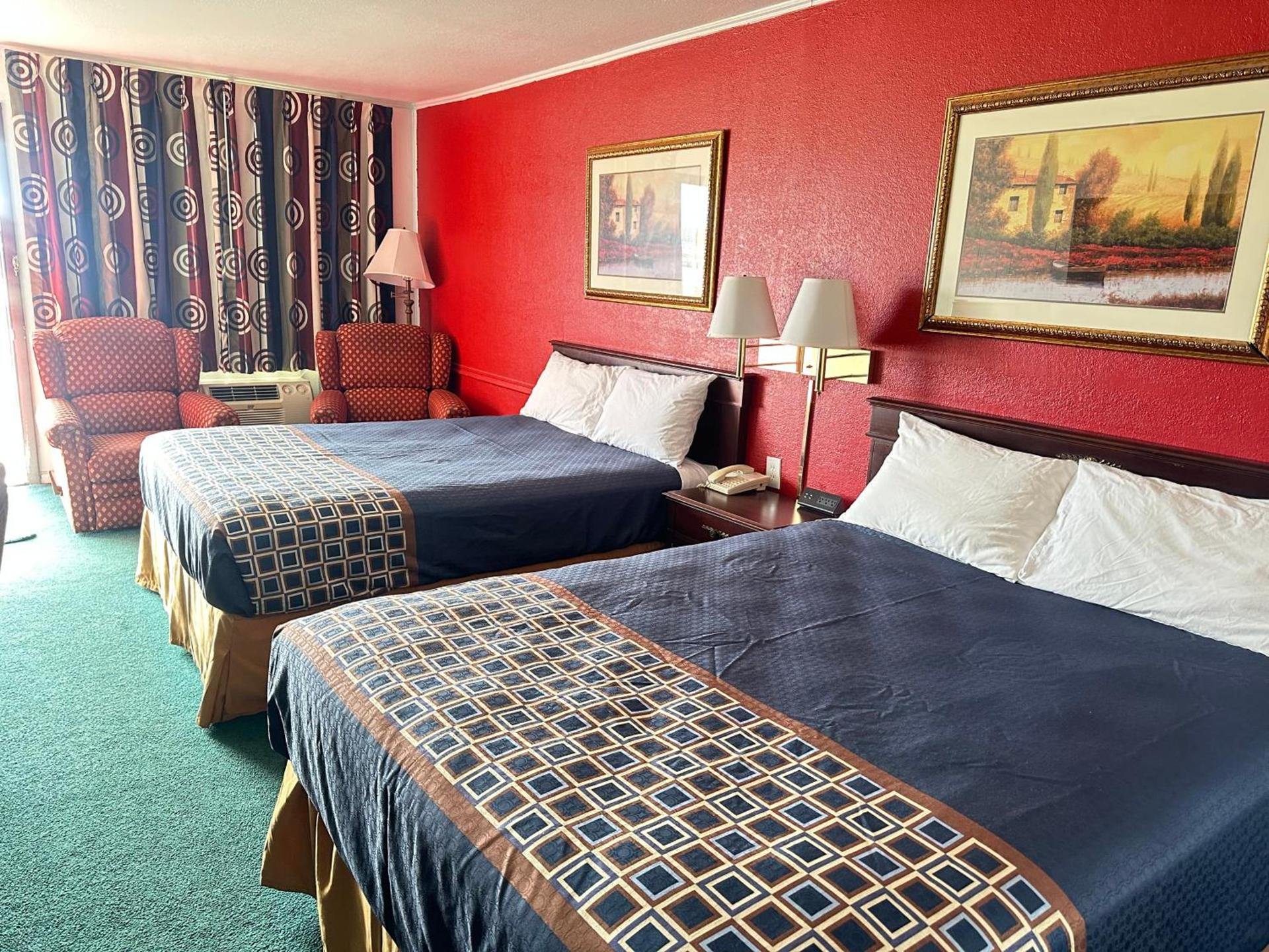 Gateway Inn photo 29