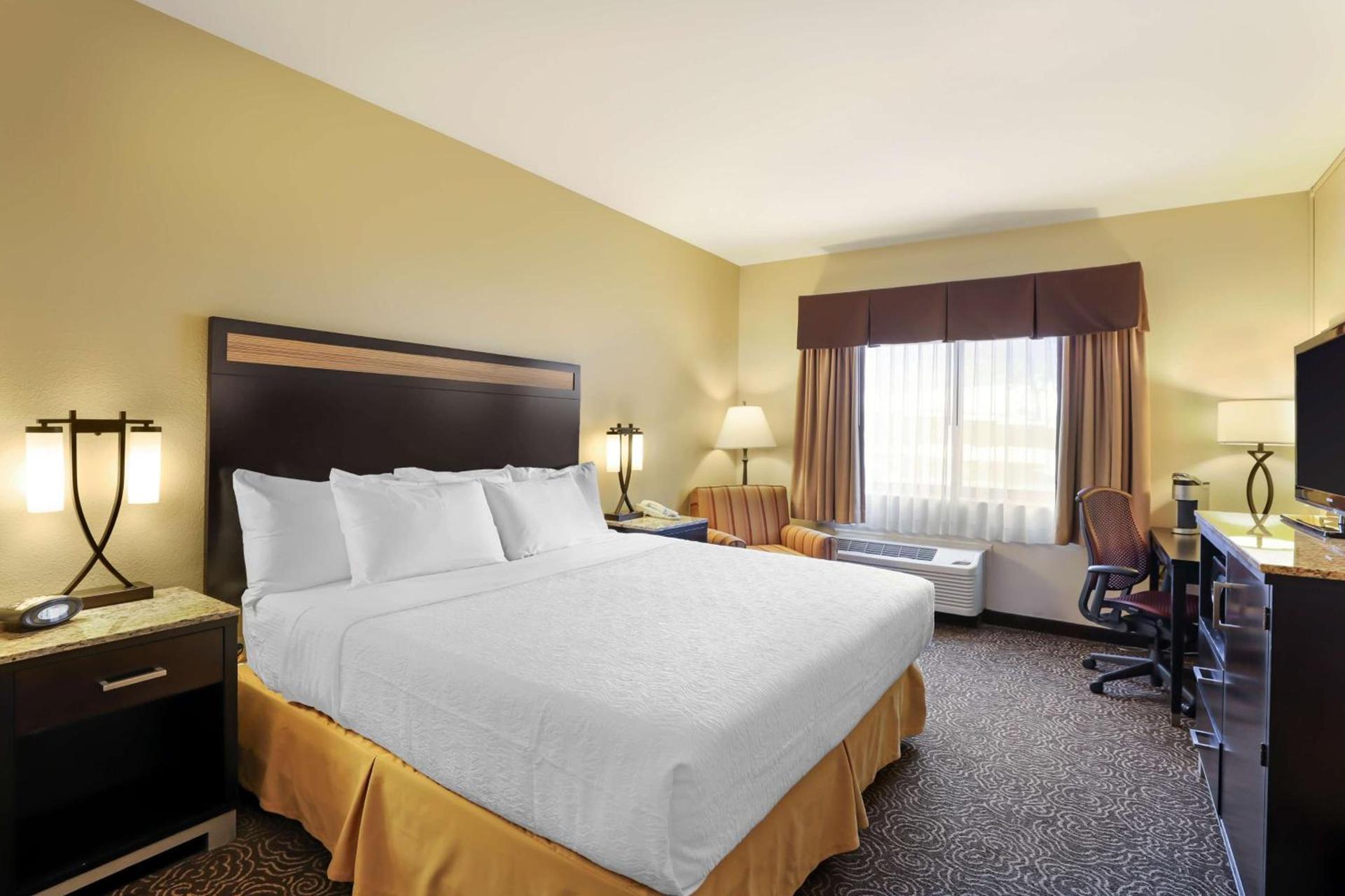 Best Western Plus Castle Rock photo 24