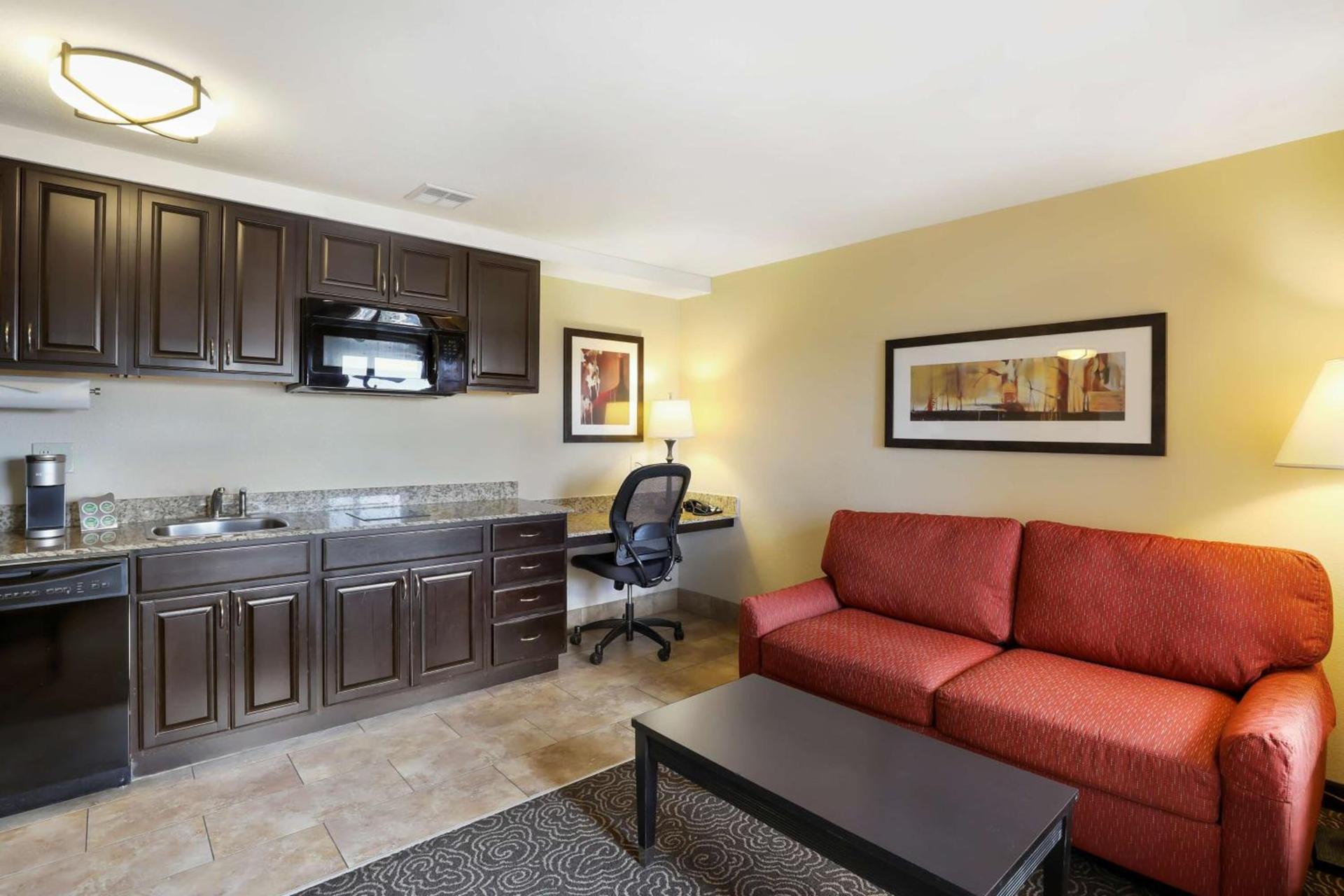Best Western Plus Castle Rock photo 31