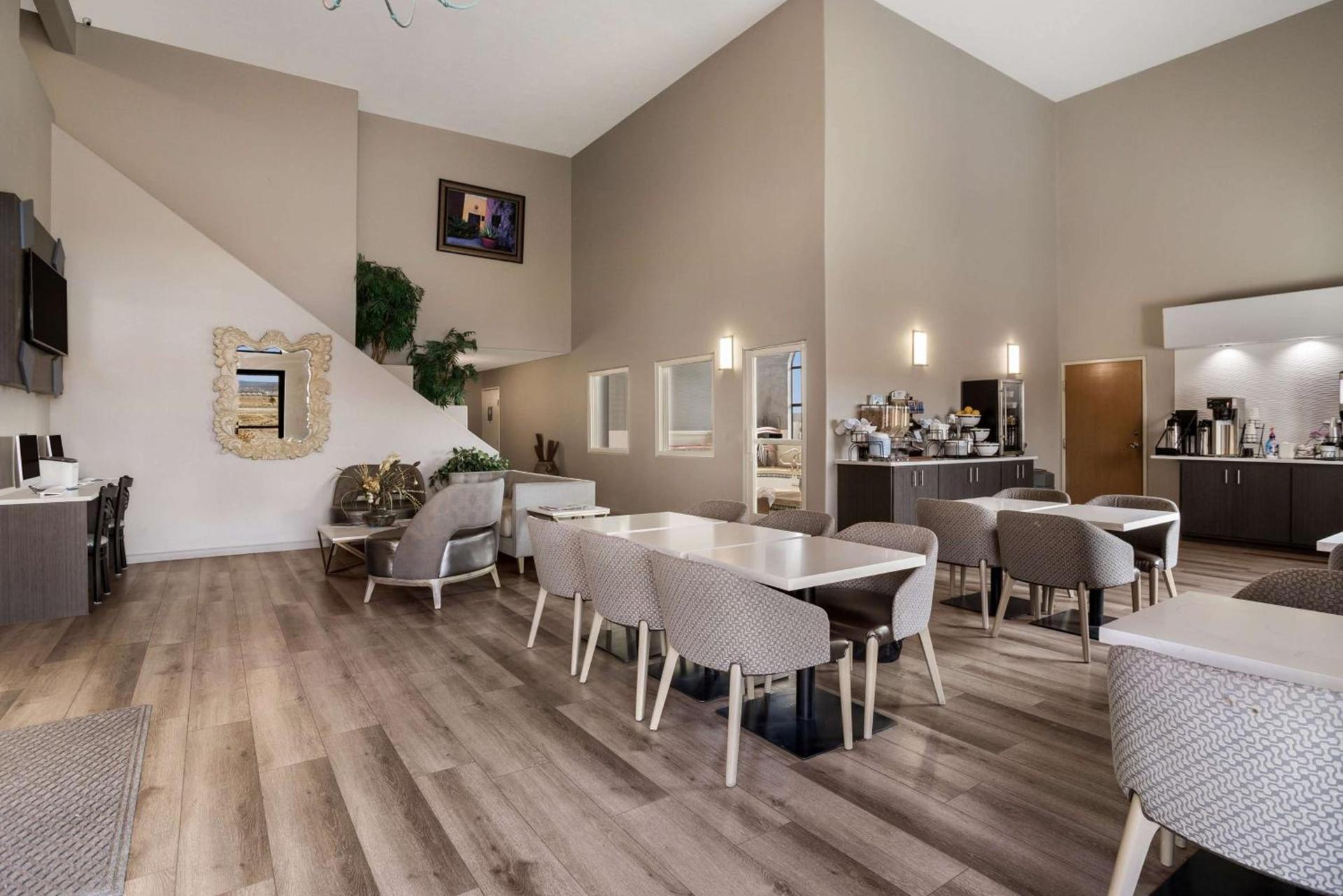 SureStay Hotel by Best Western Grants photo 6