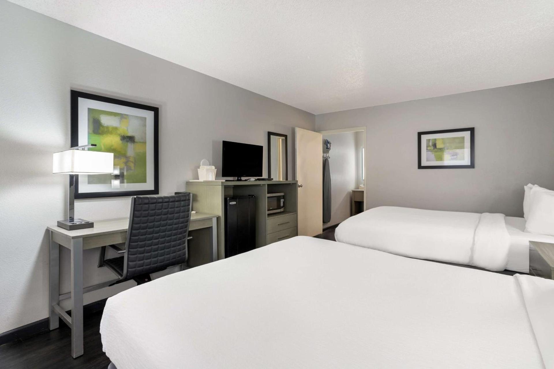 SureStay Hotel by Best Western Grants photo 16