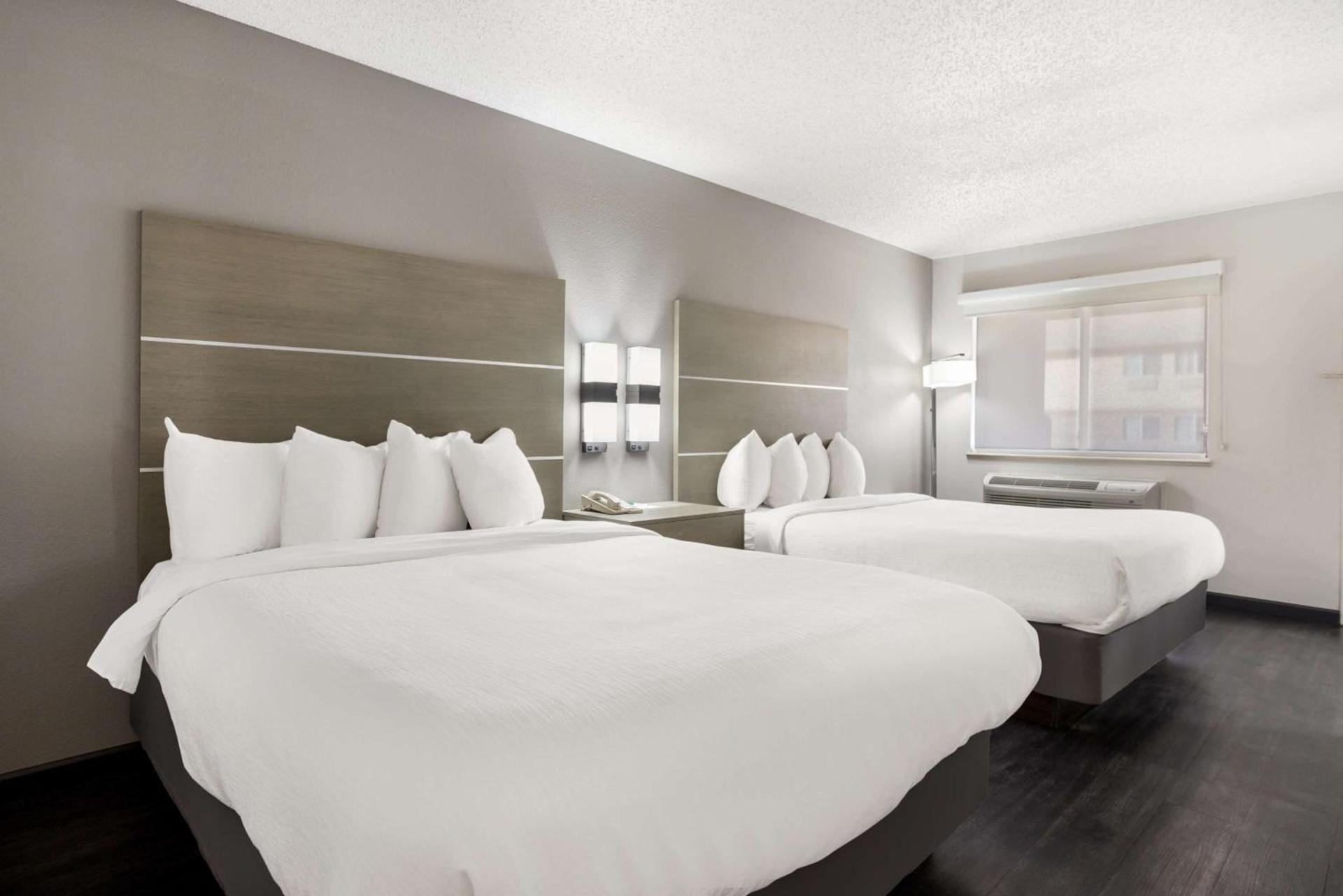 SureStay Hotel by Best Western Grants photo 32
