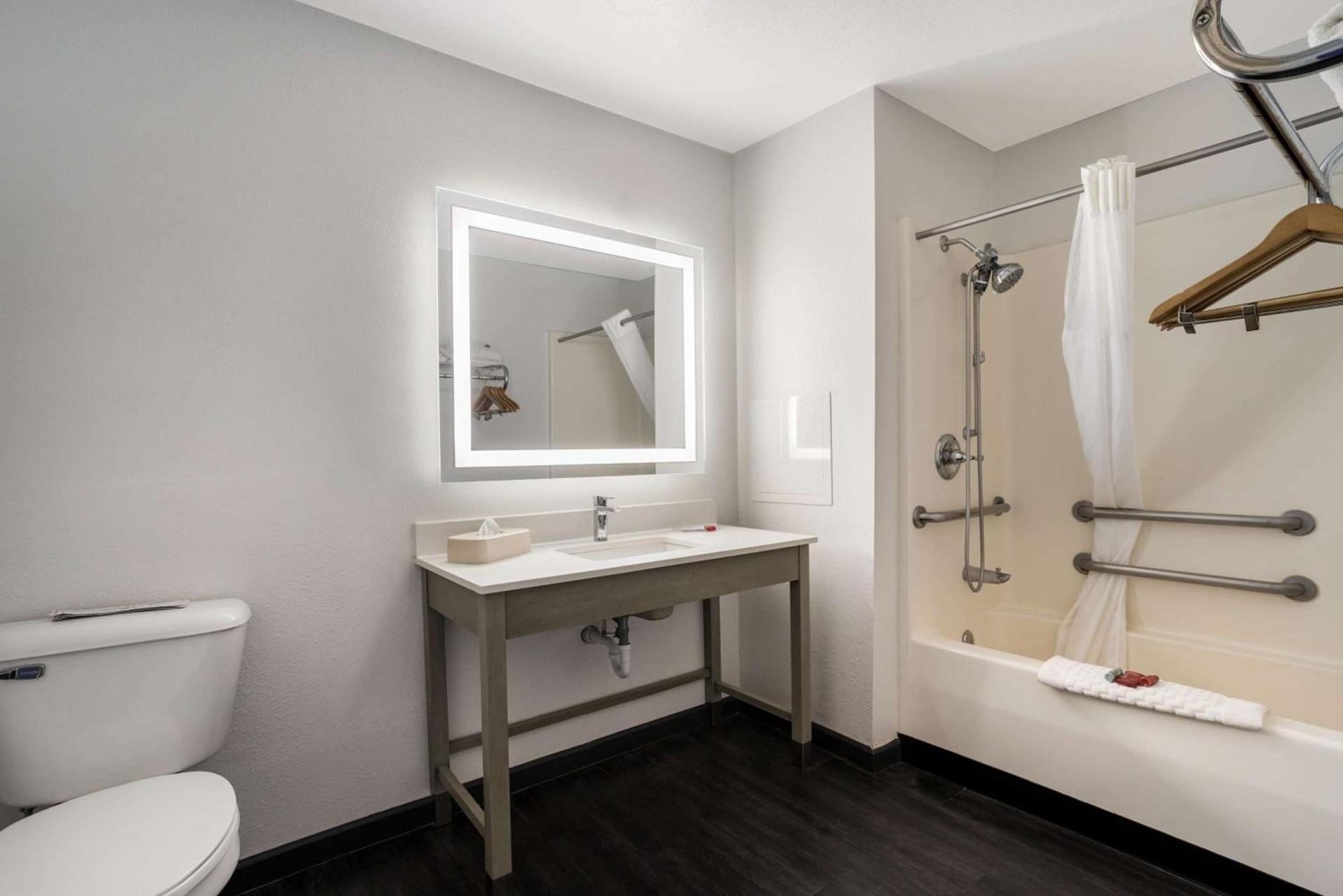 SureStay Hotel by Best Western Grants photo 24