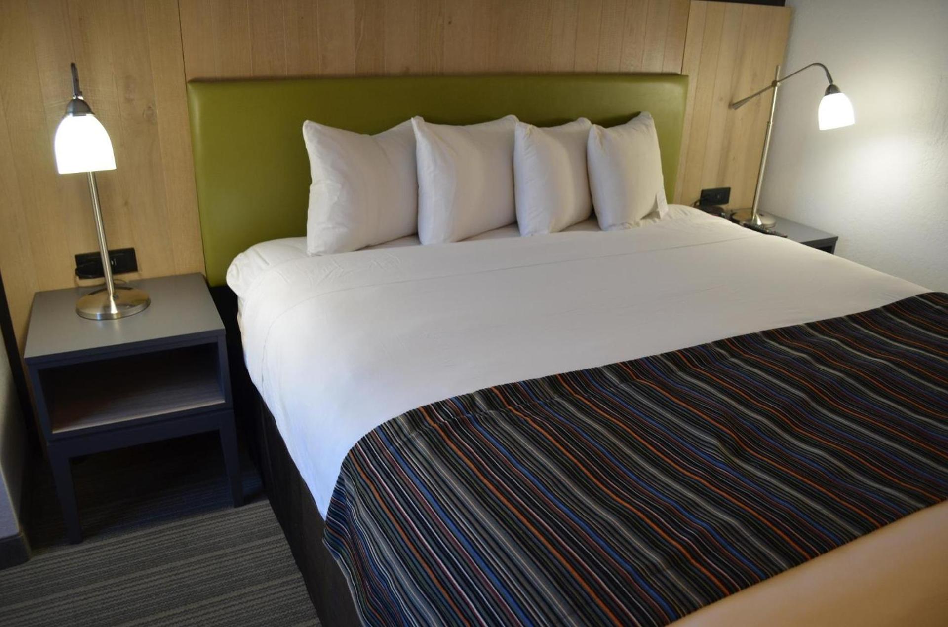 Country Inn & Suites by Radisson, Frederick, MD photo 26