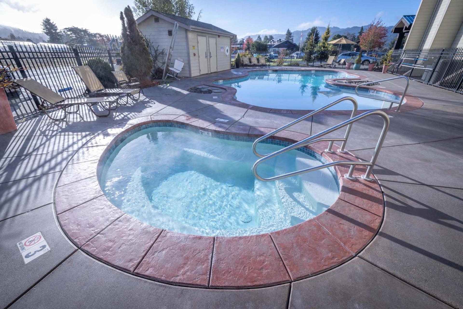 Blue Lake Casino and Hotel photo 1