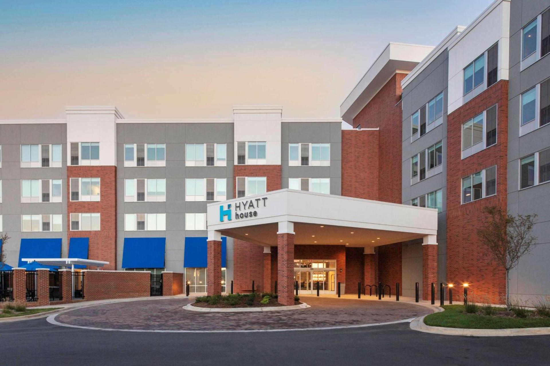 Hyatt House Charlotte Rea Farms photo 2