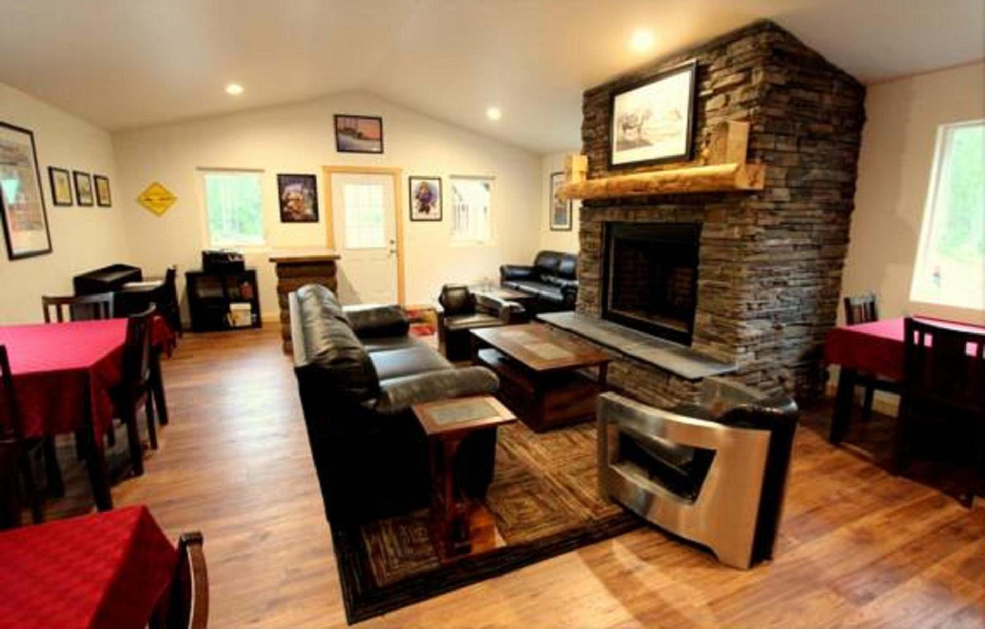 Talkeetna Wilderness Lodge & Cabin Rentals photo 33