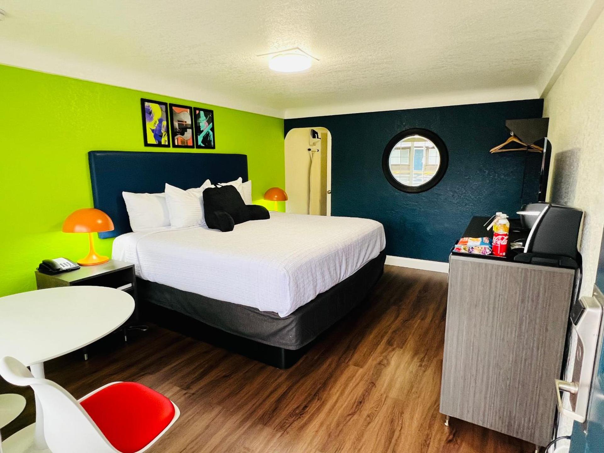 Signature Inn Eugene photo 11