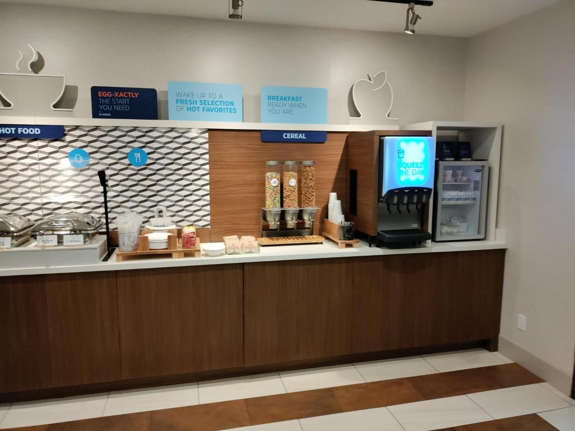 Holiday Inn Express Newberg - Wine Country by IHG photo 37