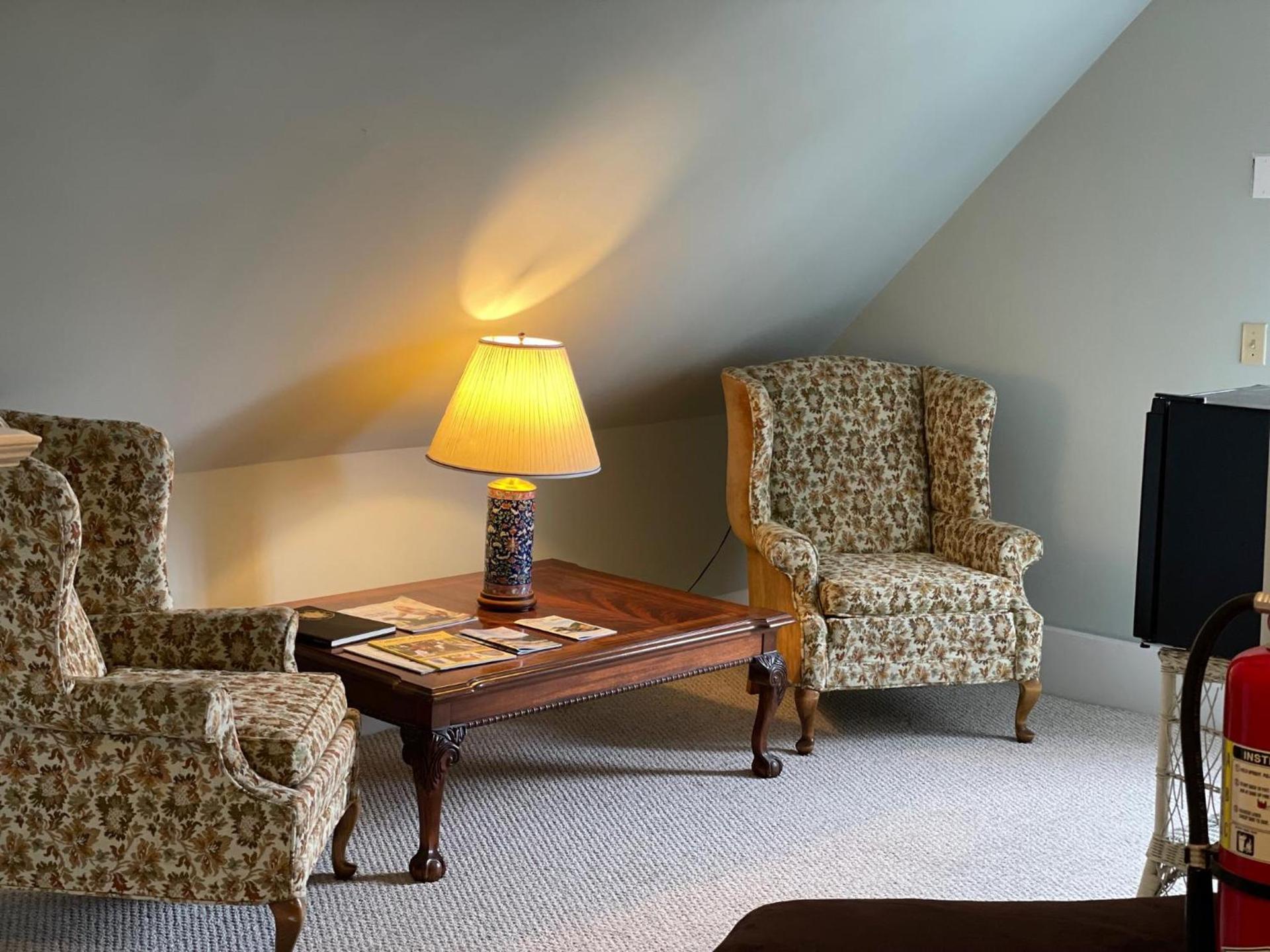 Central House Inn photo 59