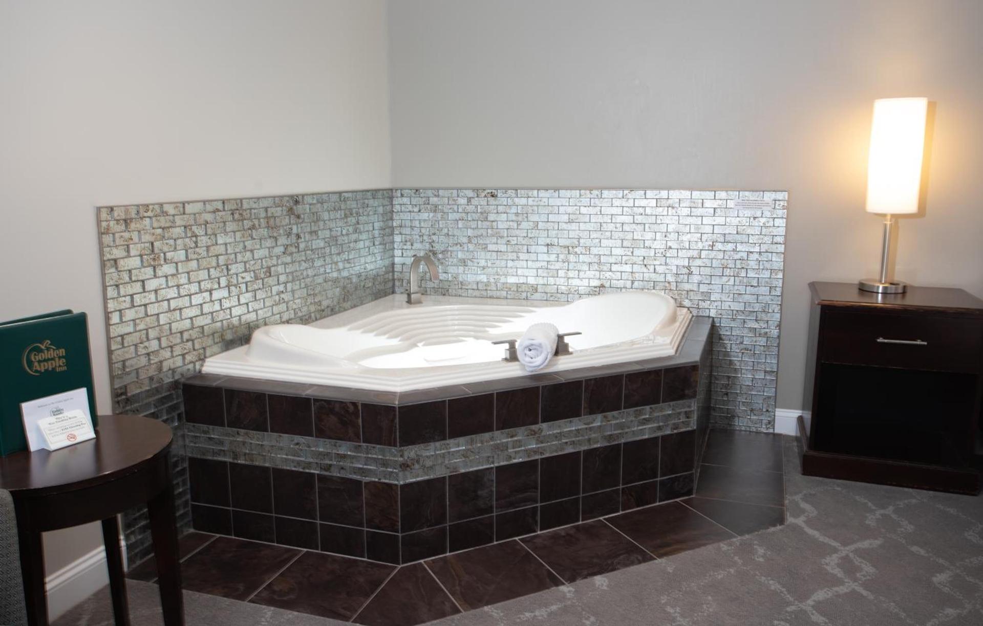 Golden Apple Inn photo 19