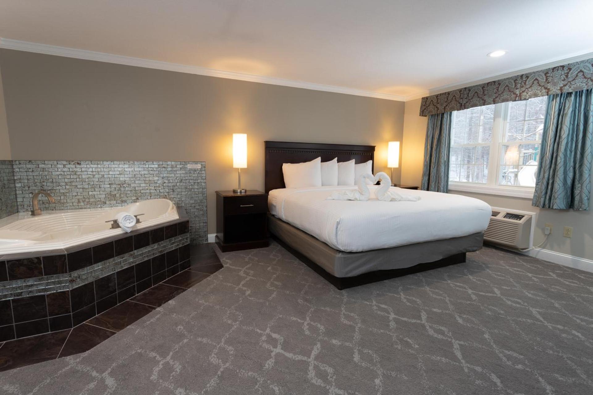 Golden Apple Inn photo 24