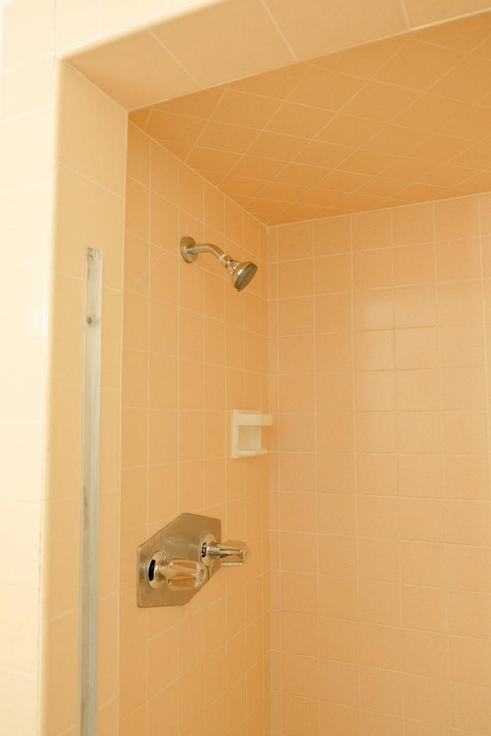 Sherwood Arms Motel photo 39