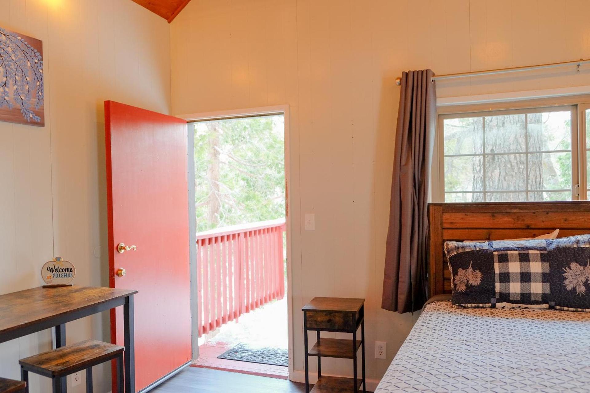 Sherwood Arms Motel photo 52