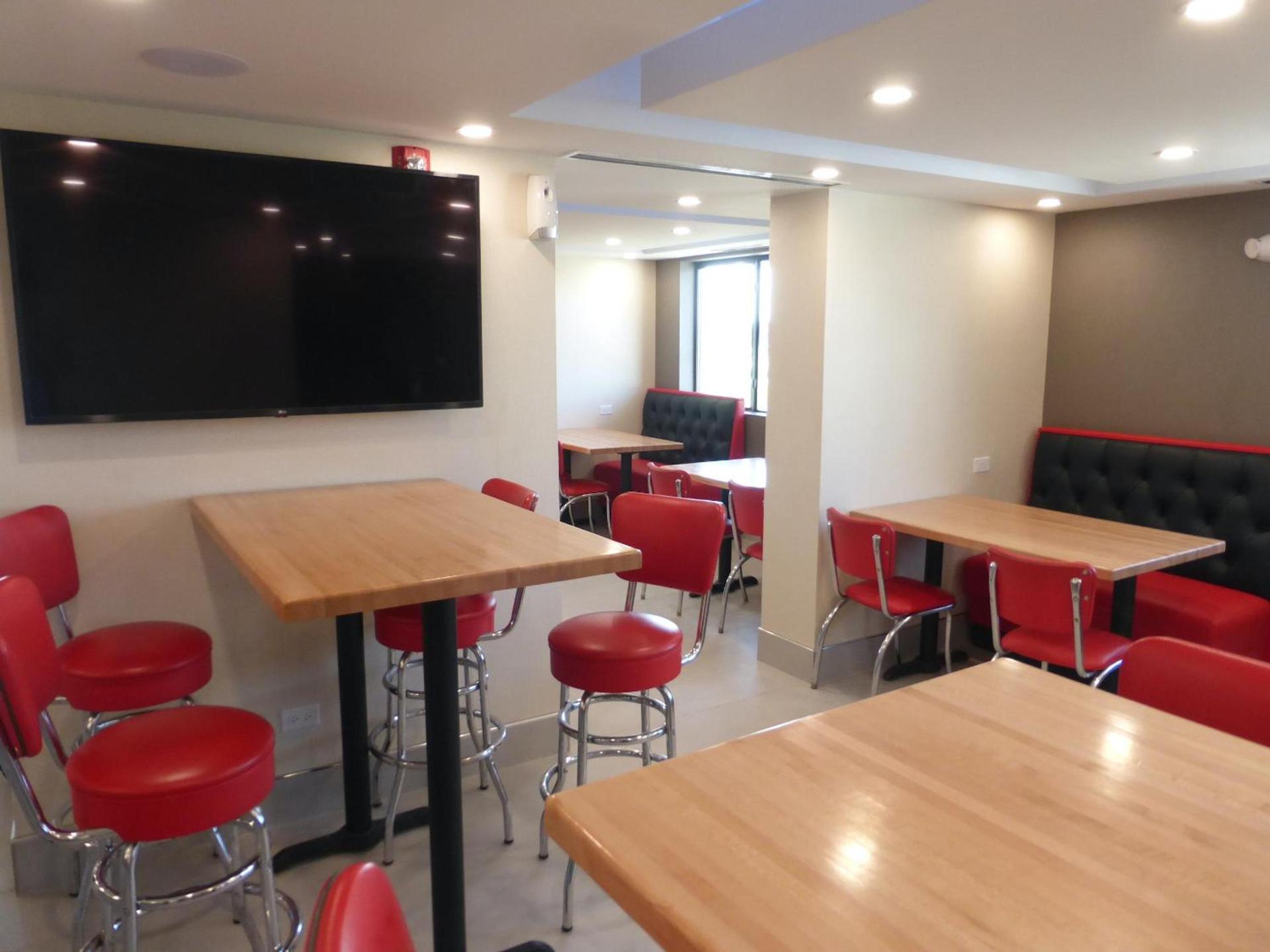Red Roof Inn Bourbonnais photo 6